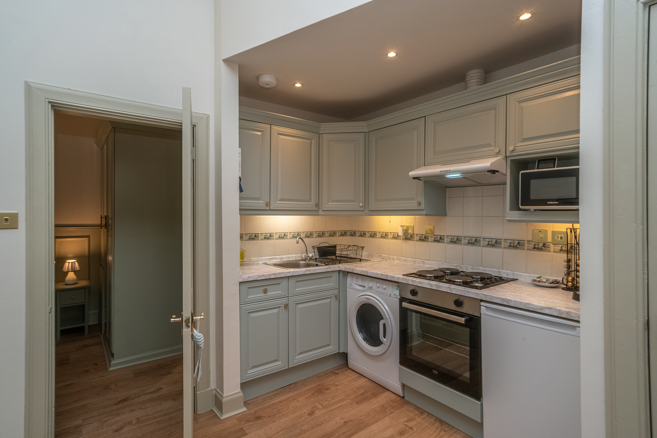 Charming Georgian flat in the Heart of Edinburgh - Pass the Keys in 44/4 Frederick St EH2 1EX - Property image 7 - VivreStays
