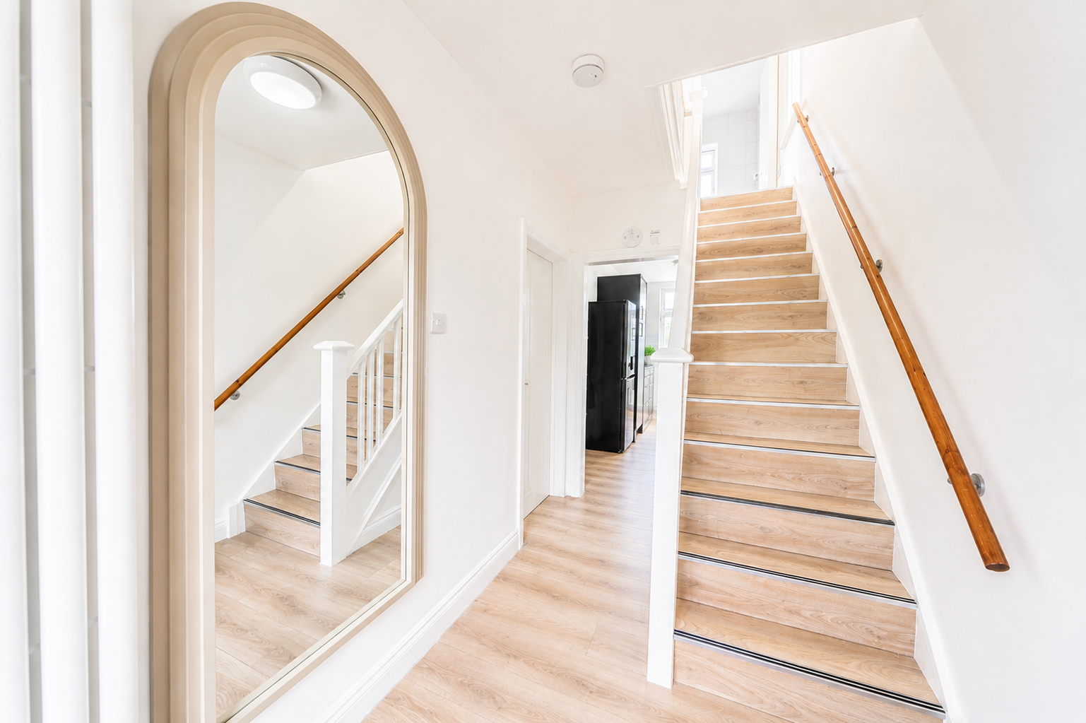 Modern 4BR Oxford | 3 Ensuites, 3 Parking Spaces - Pass the Keys in 33 Green Road, Headington OX3 8LD - Property image 17 - VivreStays