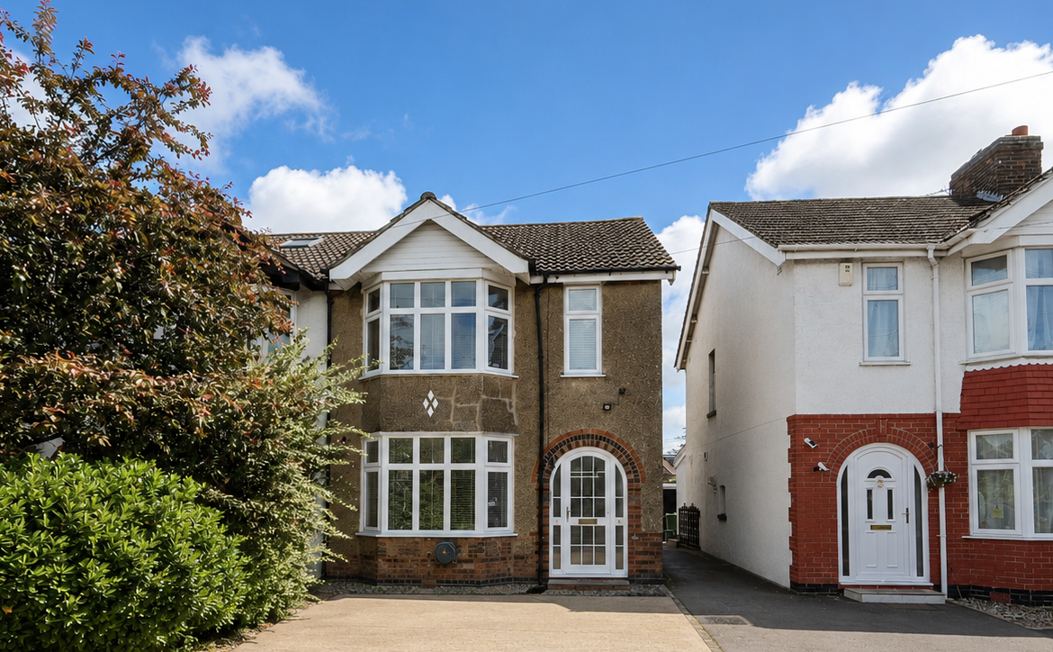 Modern 4BR Oxford | 3 Ensuites, 3 Parking Spaces - Pass the Keys in 33 Green Road, Headington OX3 8LD - Property image 22 - VivreStays