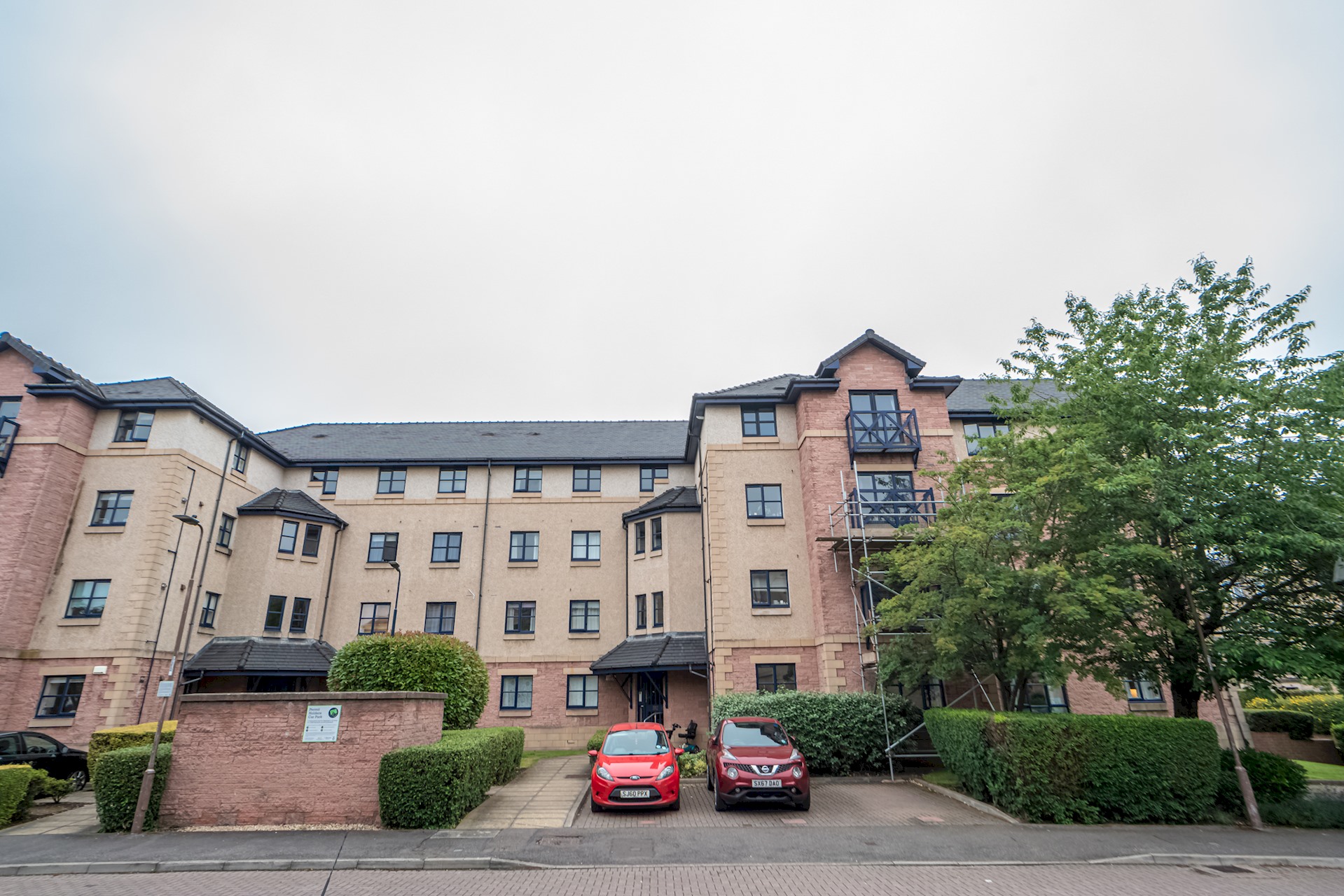 Cosy Murrayfield flat - Pass the Keys in 16/20 Russell Gardens EH12 5PP - Property image 2 - VivreStays