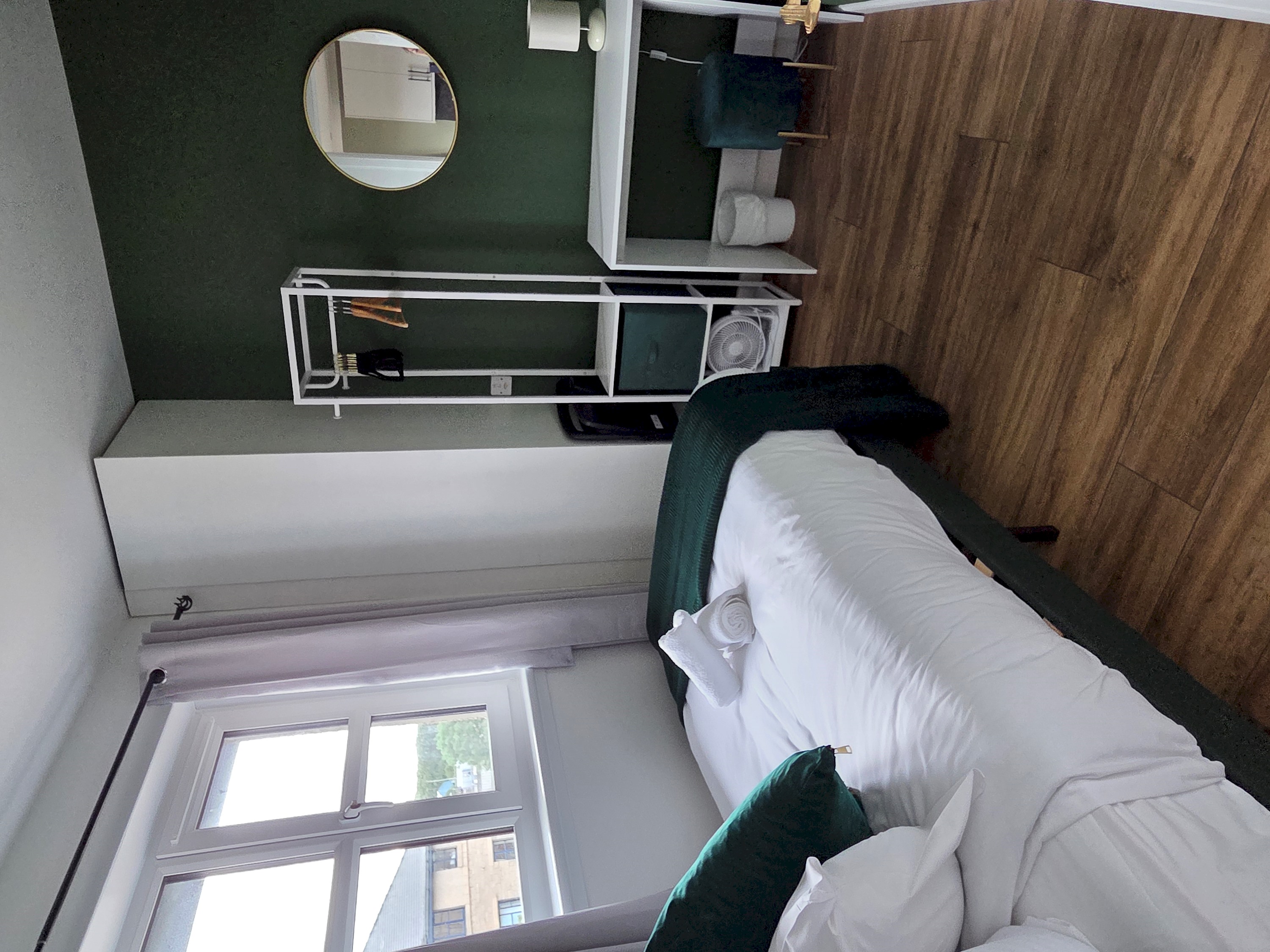 Cosy Murrayfield flat - Pass the Keys in 16/20 Russell Gardens EH12 5PP - Property image 6 - VivreStays