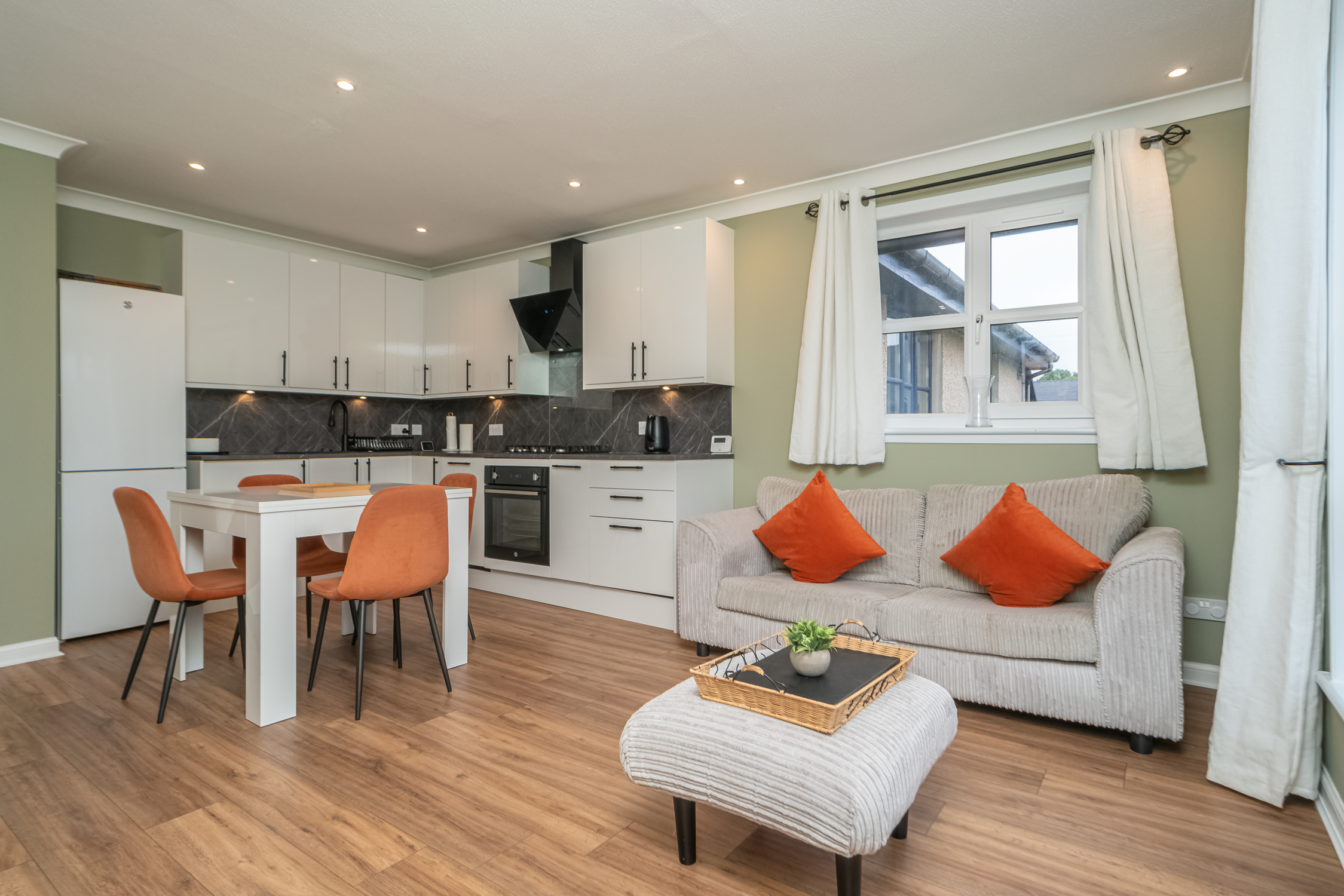 Cosy Murrayfield flat - Pass the Keys in 16/20 Russell Gardens EH12 5PP - Property image 7 - VivreStays