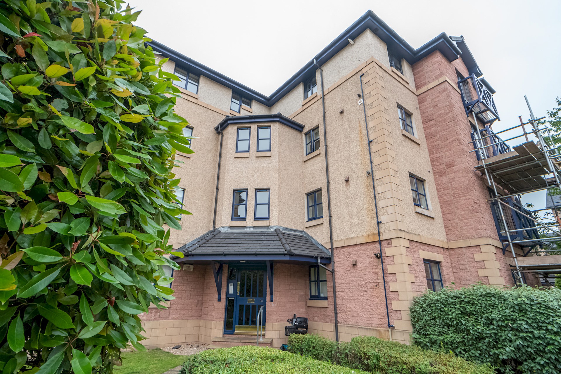 Cosy Murrayfield flat - Pass the Keys in 16/20 Russell Gardens EH12 5PP - Property image 25 - VivreStays