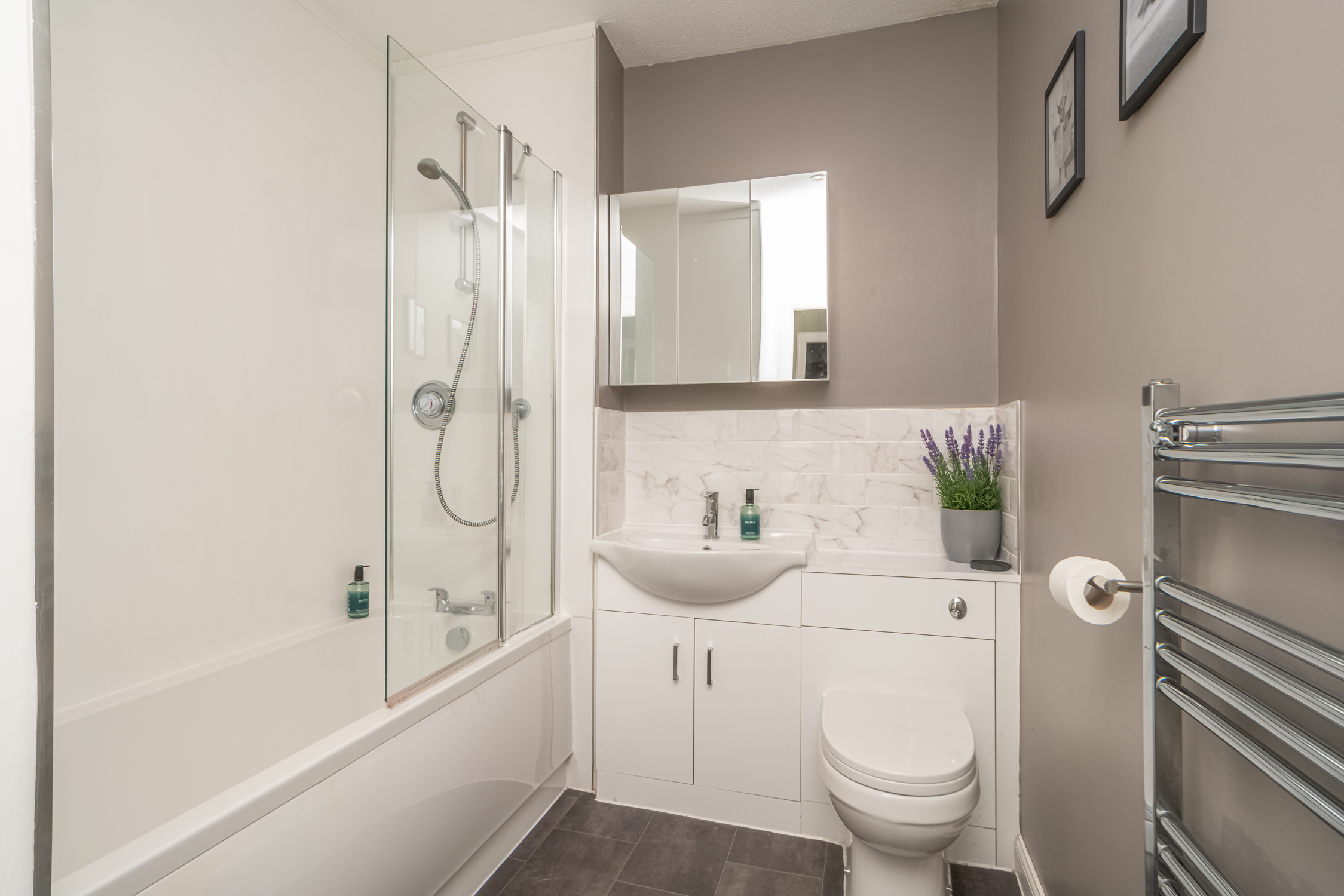 Cosy Murrayfield flat - Pass the Keys in 16/20 Russell Gardens EH12 5PP - Property image 27 - VivreStays