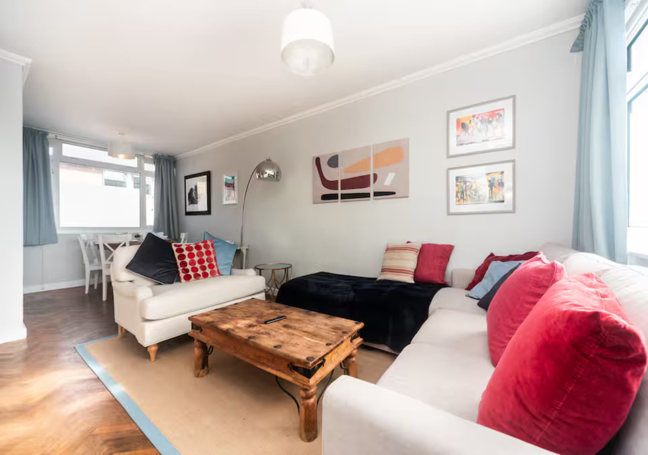 Fulham 2BR Flat | Clean, Quiet & Spacious - Pass the Keys serviced apartment - UK - VivreStays
