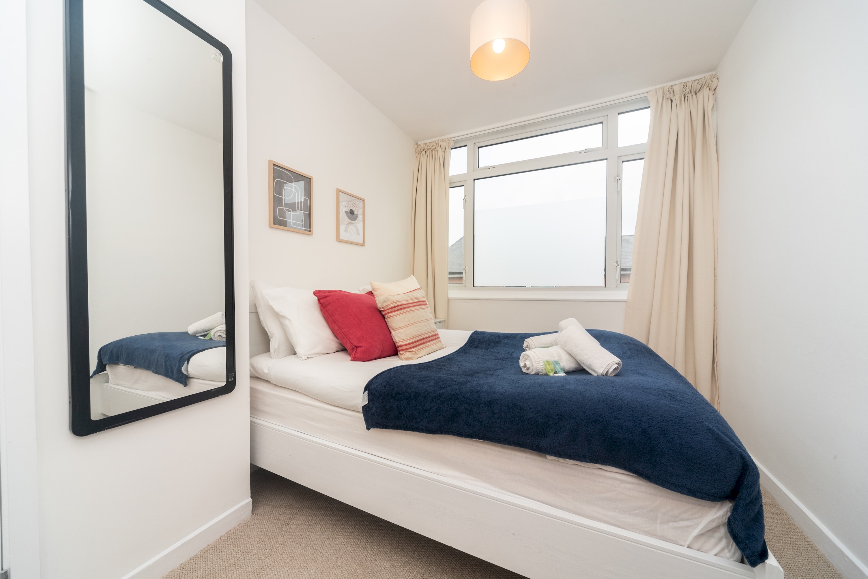 Fulham 2BR Flat | Clean, Quiet & Spacious - Pass the Keys in Flat 5, 117-121 Wandsworth Bridge Rd, SW6 2TP - Property image 14 - VivreStays