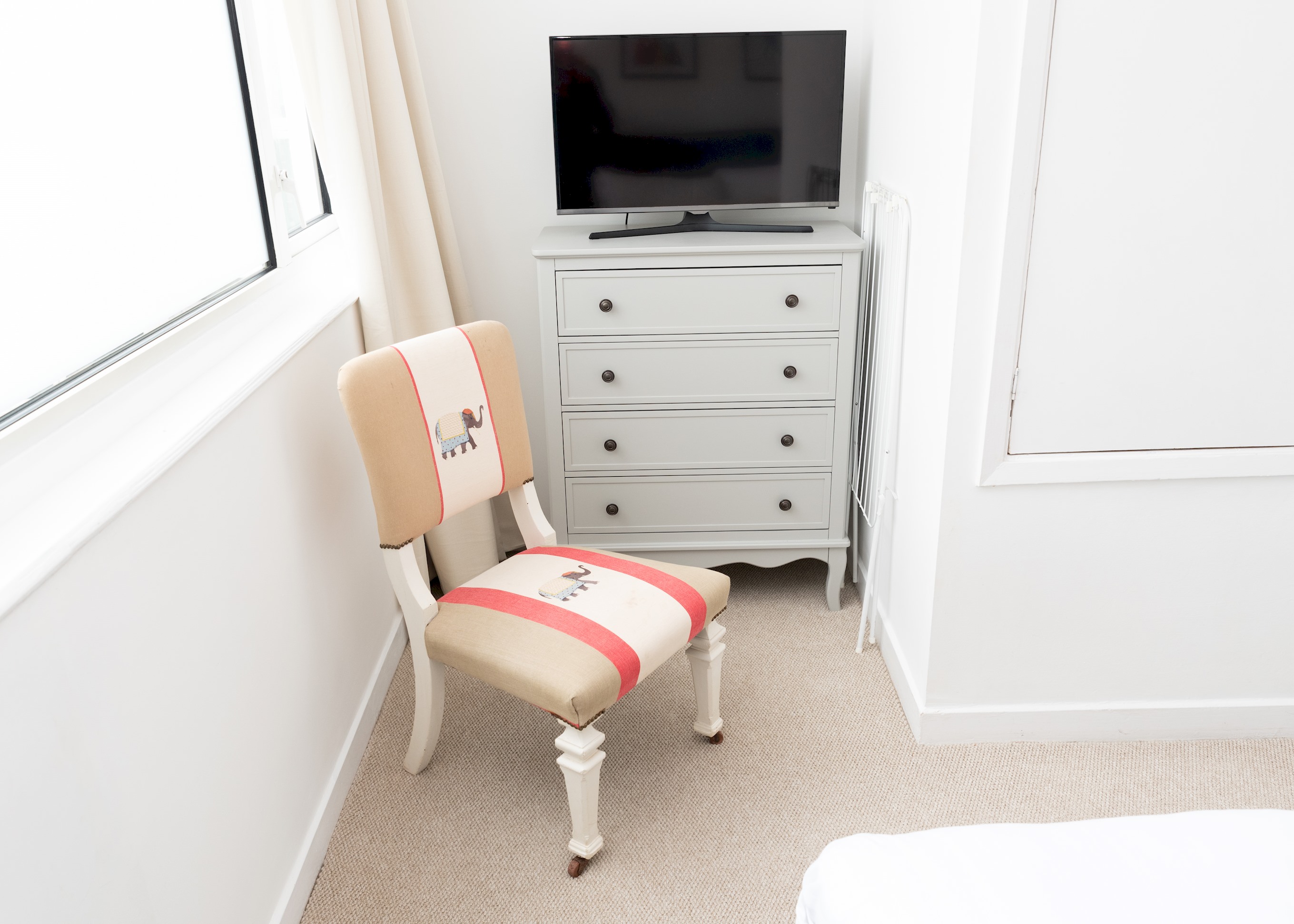 Fulham 2BR Flat | Clean, Quiet & Spacious - Pass the Keys in Flat 5, 117-121 Wandsworth Bridge Rd, SW6 2TP - Property image 15 - VivreStays