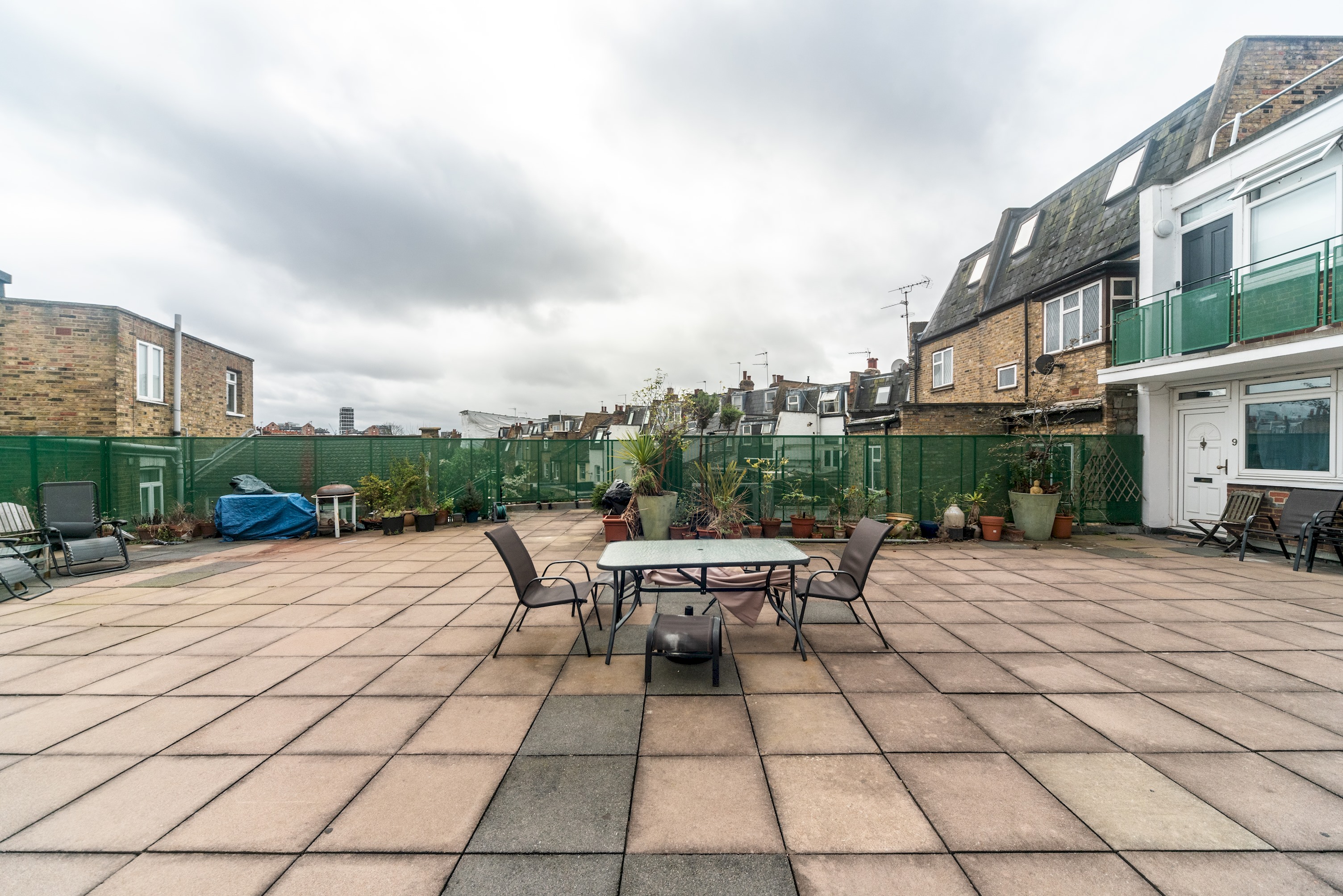 Fulham 2BR Flat | Clean, Quiet & Spacious - Pass the Keys in Flat 5, 117-121 Wandsworth Bridge Rd, SW6 2TP - Property image 16 - VivreStays
