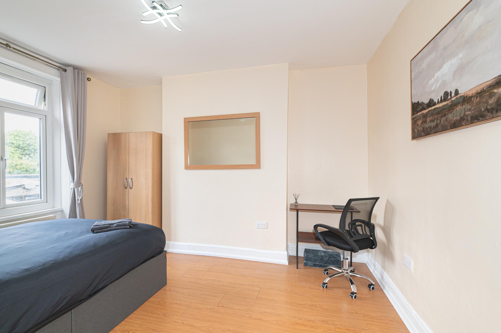 Spacious 4BR Home Near Wimbledon & Central London - Pass the Keys in 204 Merton Rd SW18 5SW - Property image 21 - VivreStays
