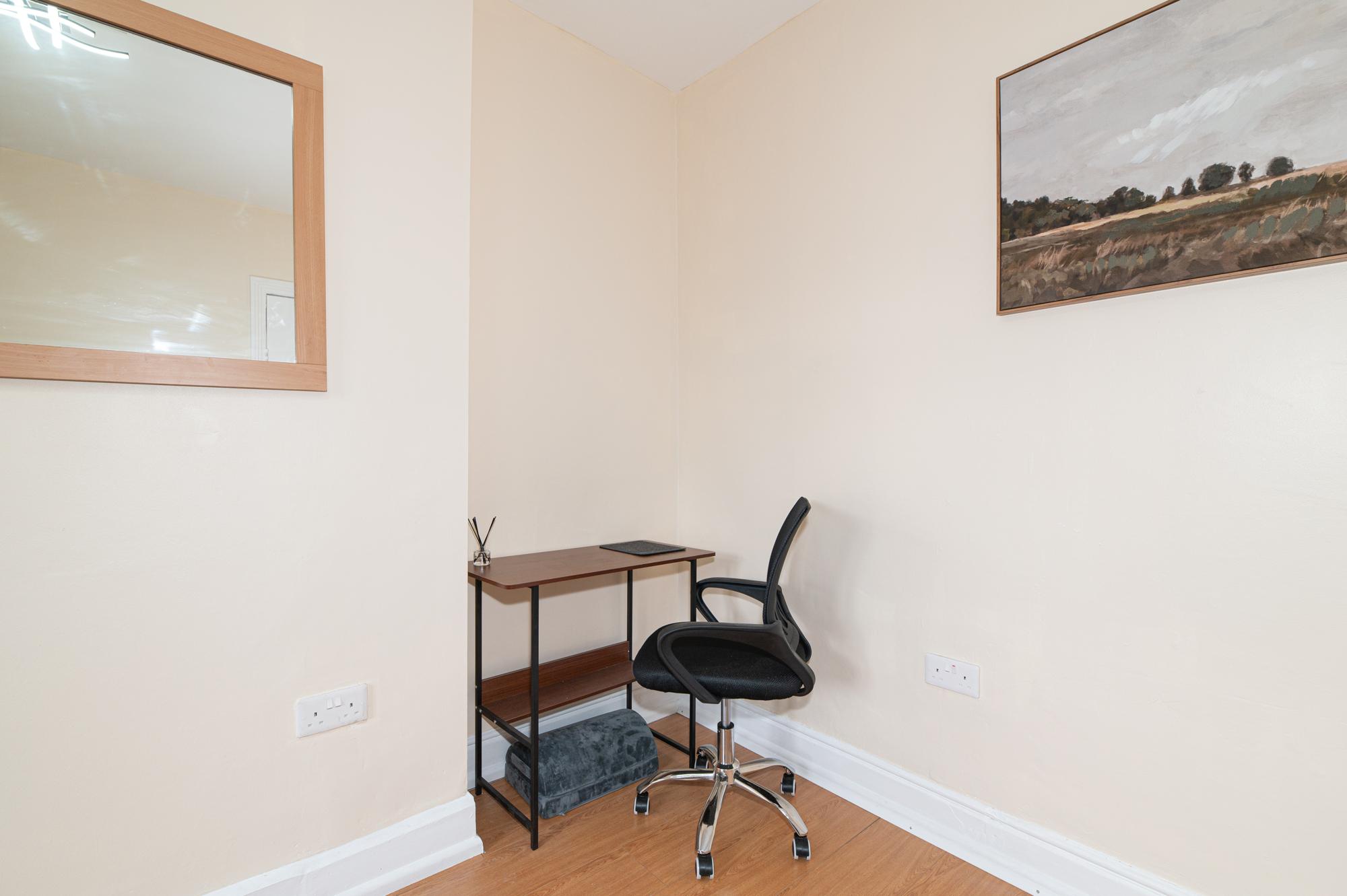 Spacious 4BR Home Near Wimbledon & Central London - Pass the Keys in 204 Merton Rd SW18 5SW - Property image 37 - VivreStays