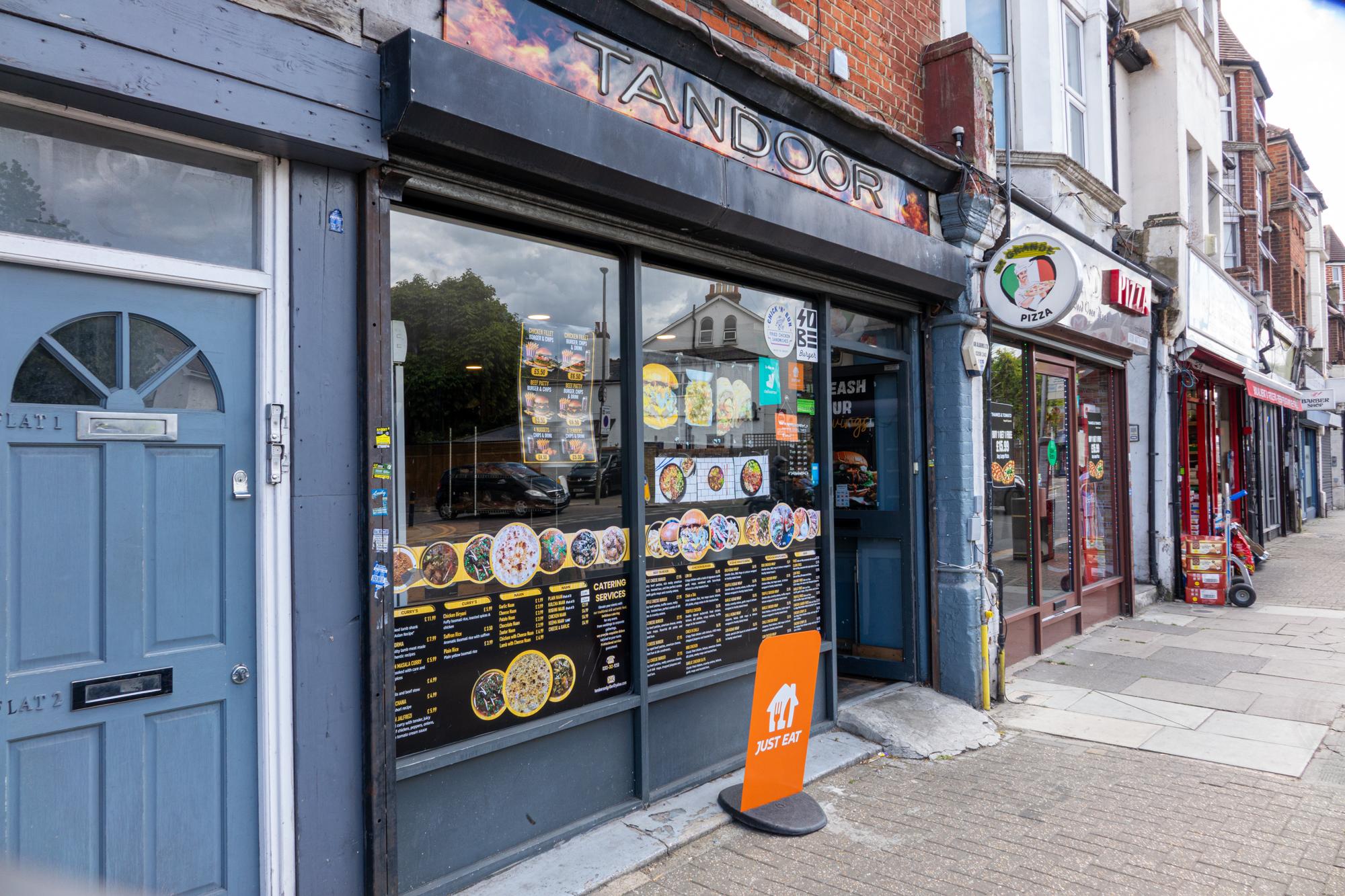 Spacious 4BR Home Near Wimbledon & Central London - Pass the Keys in 204 Merton Rd SW18 5SW - Property image 47 - VivreStays