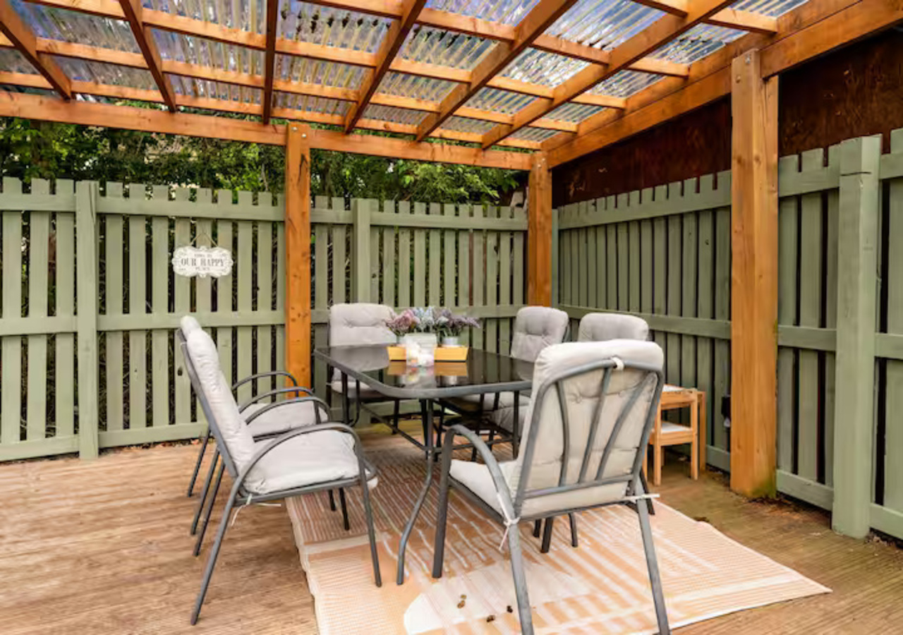 Modern Family House | Sleeps 5 | Free Parking - Pass the Keys in 52 Haydrive, EH16 4AL - Property image 3 - VivreStays