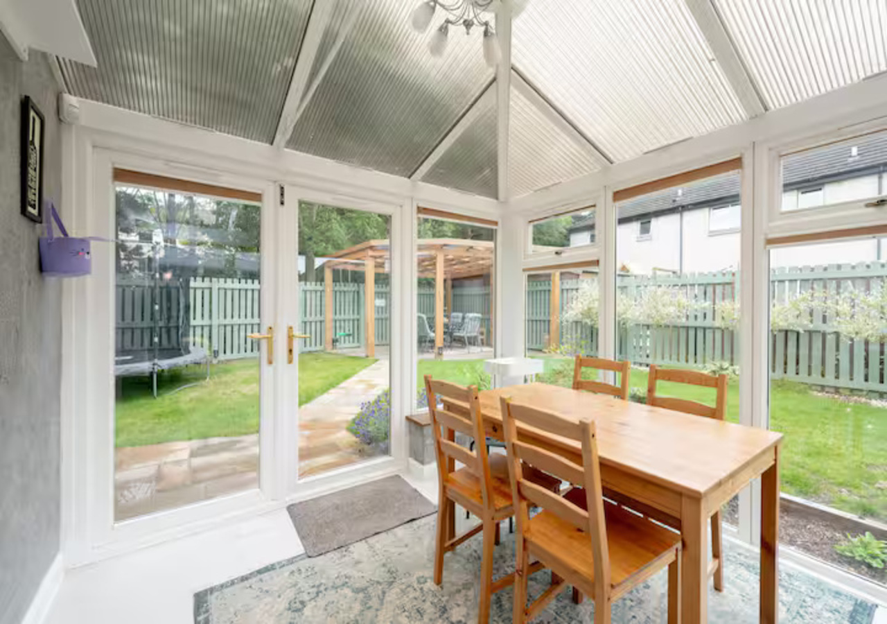 Modern Family House | Sleeps 5 | Free Parking - Pass the Keys in 52 Haydrive, EH16 4AL - Property image 18 - VivreStays