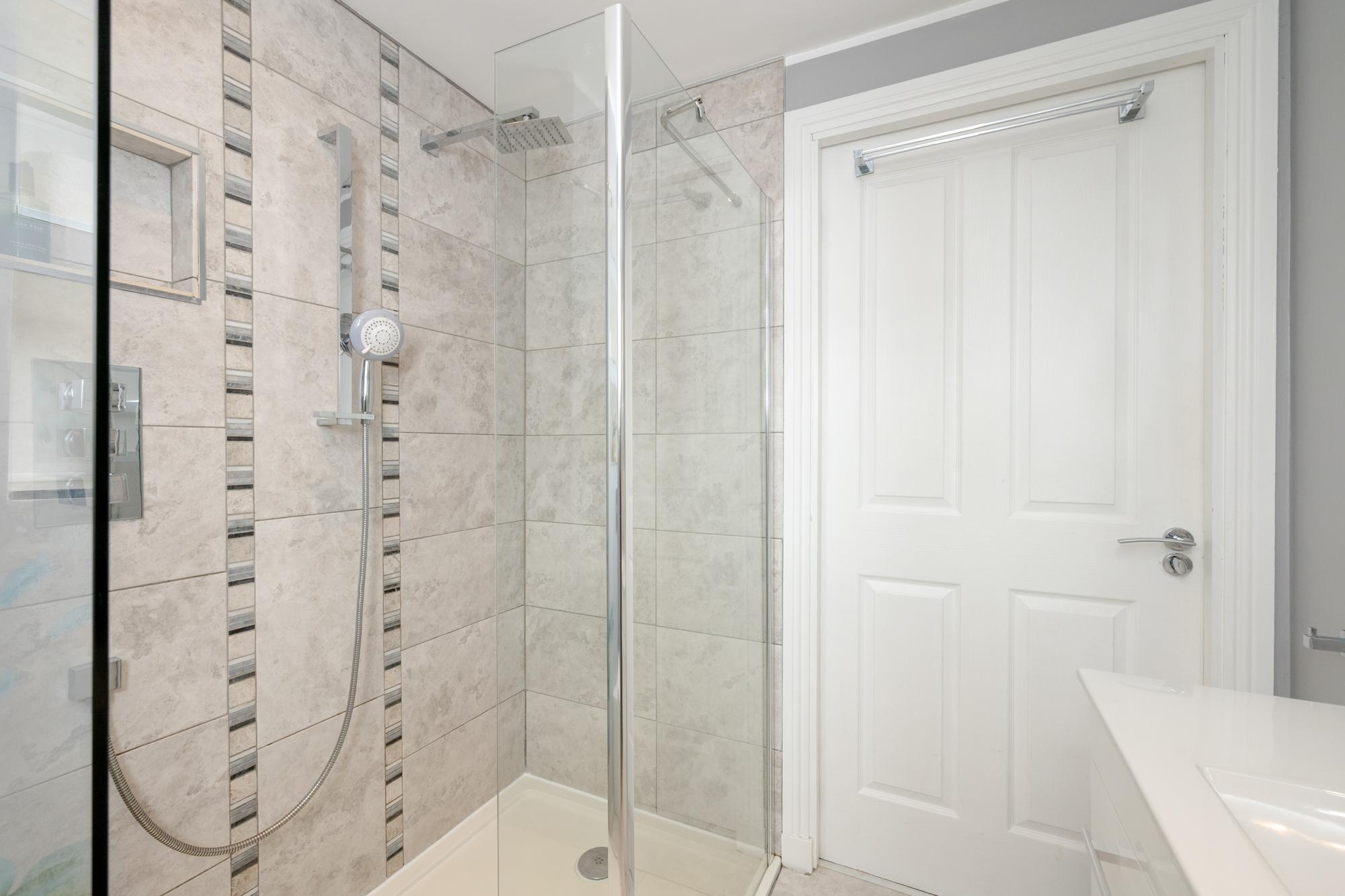Modern Family House | Sleeps 5 | Free Parking - Pass the Keys in 52 Haydrive, EH16 4AL - Property image 29 - VivreStays