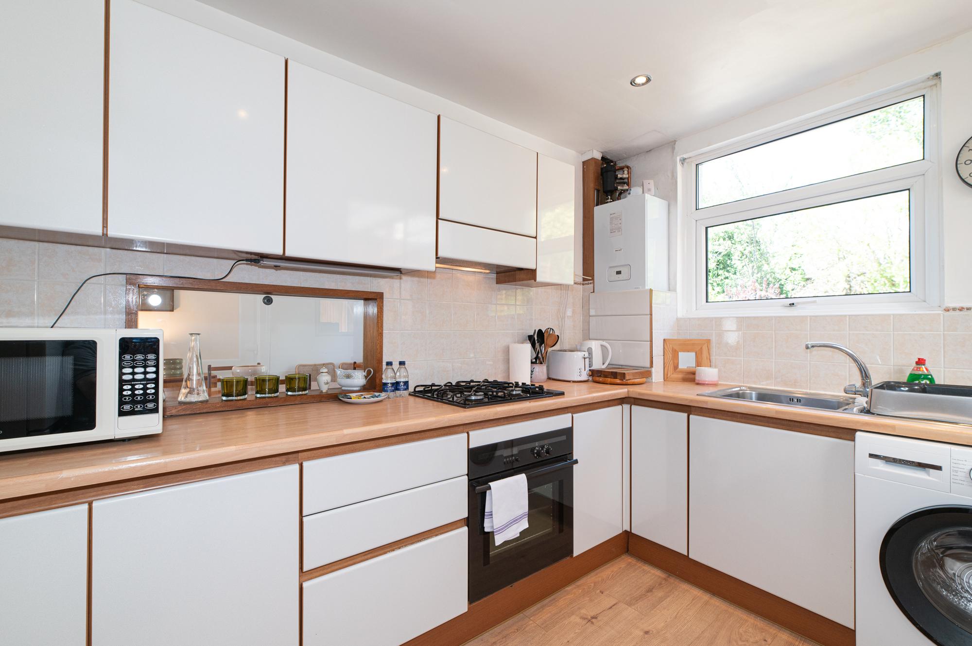 Charming Home with Garden Near Wembley Stadium - Pass the Keys in 23 Beverley Gardens HA9 9RD - Property image 7 - VivreStays