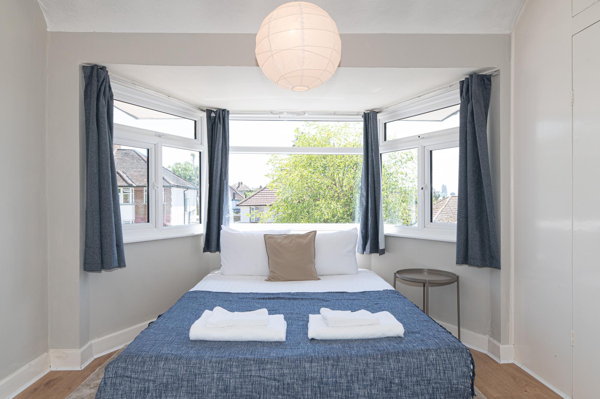 Charming Home with Garden Near Wembley Stadium - Pass the Keys in 23 Beverley Gardens HA9 9RD - Property image 16 - VivreStays