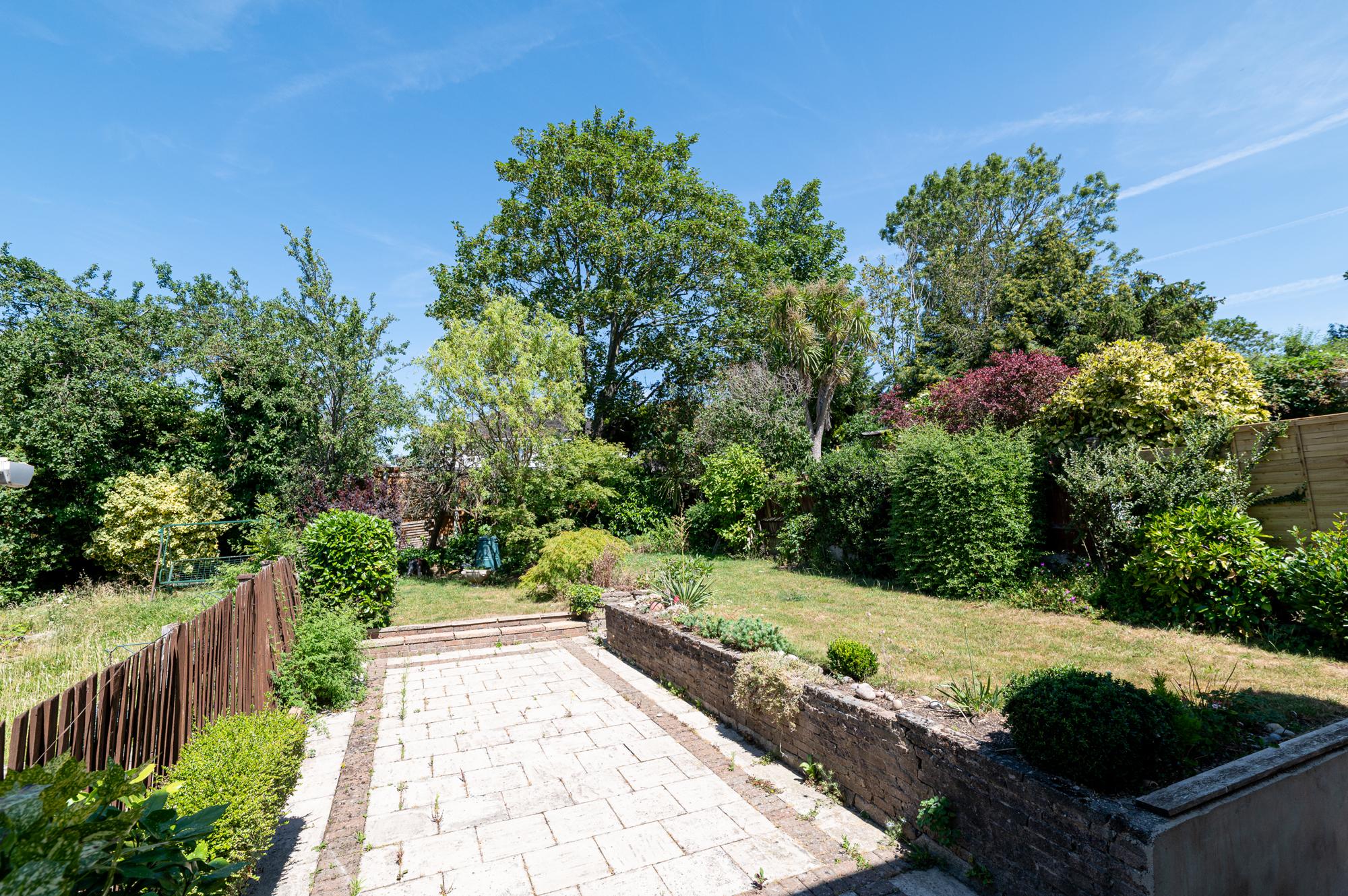 Charming Home with Garden Near Wembley Stadium - Pass the Keys in 23 Beverley Gardens HA9 9RD - Property image 28 - VivreStays
