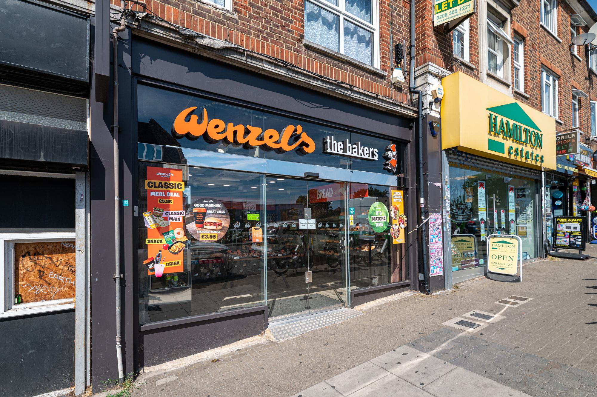 Charming Home with Garden Near Wembley Stadium - Pass the Keys in 23 Beverley Gardens HA9 9RD - Property image 41 - VivreStays