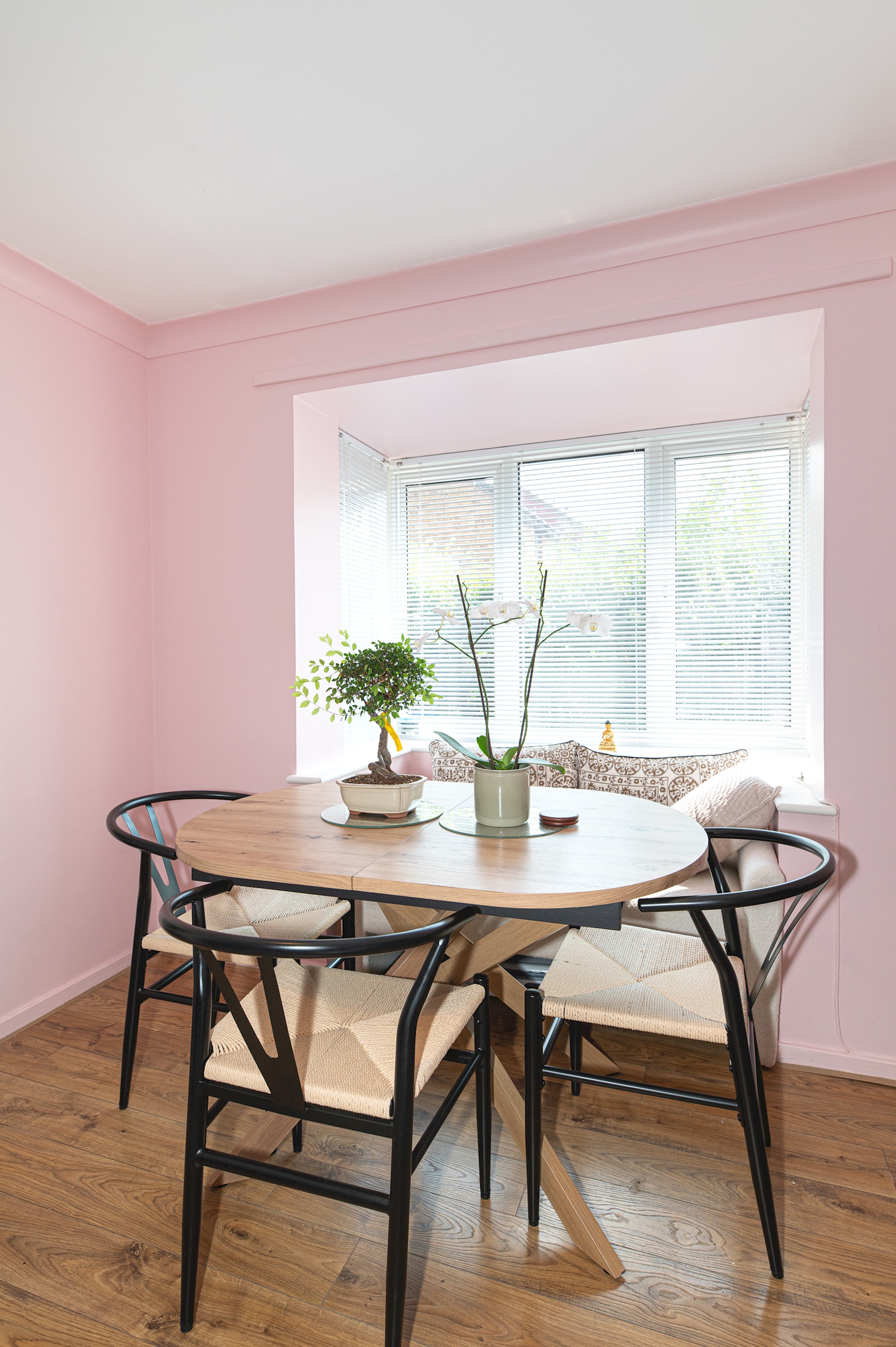 Bright, Leafy Oasis in South London - Pass the Keys in 250 North Road, SW19 1TR - Property image 8 - VivreStays