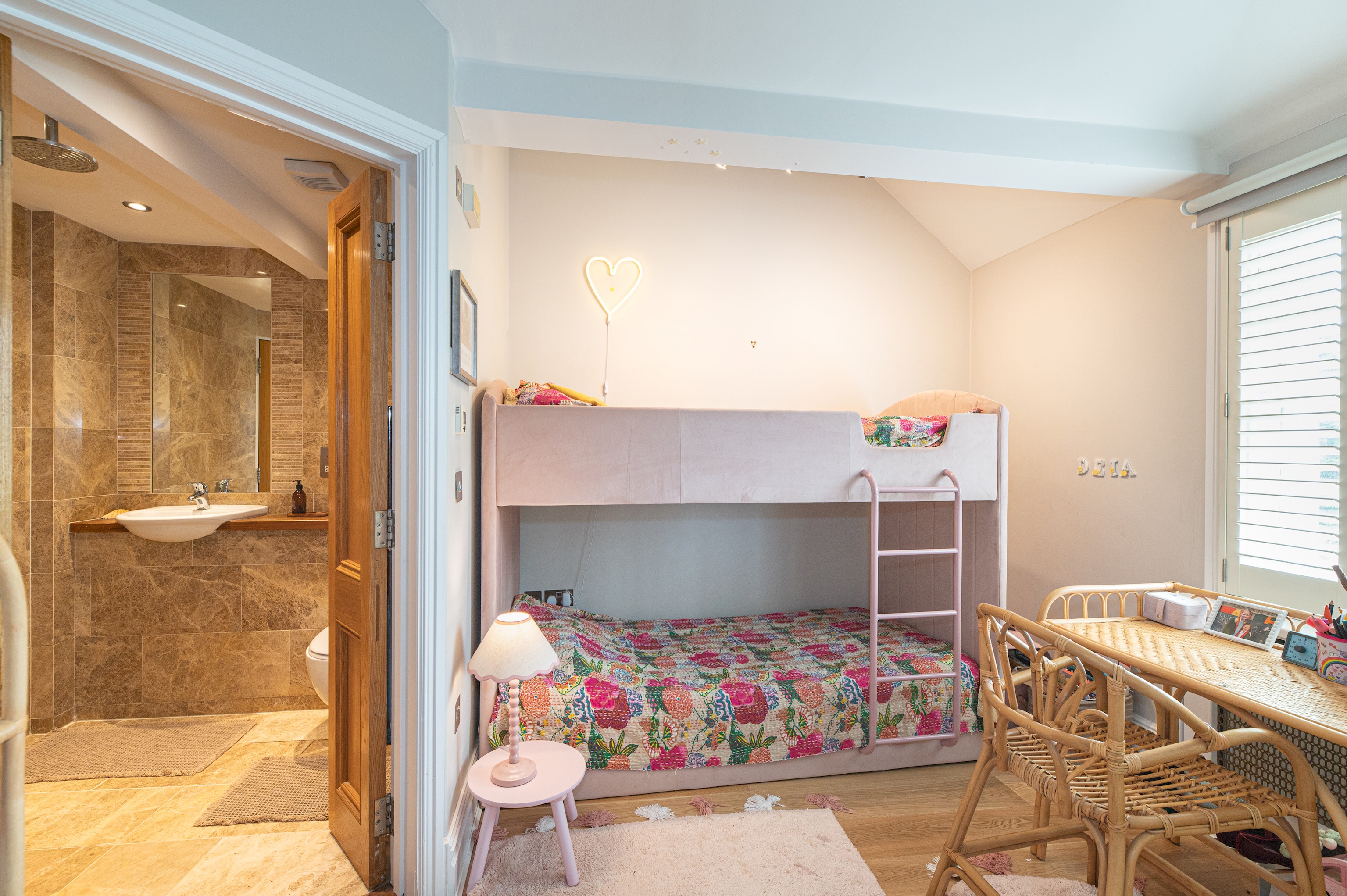 Stylish Stockwell House with Garden & Comfort  - Pass the Keys in 123 Lansdowne Way, SW8 2NP - Property image 5 - VivreStays