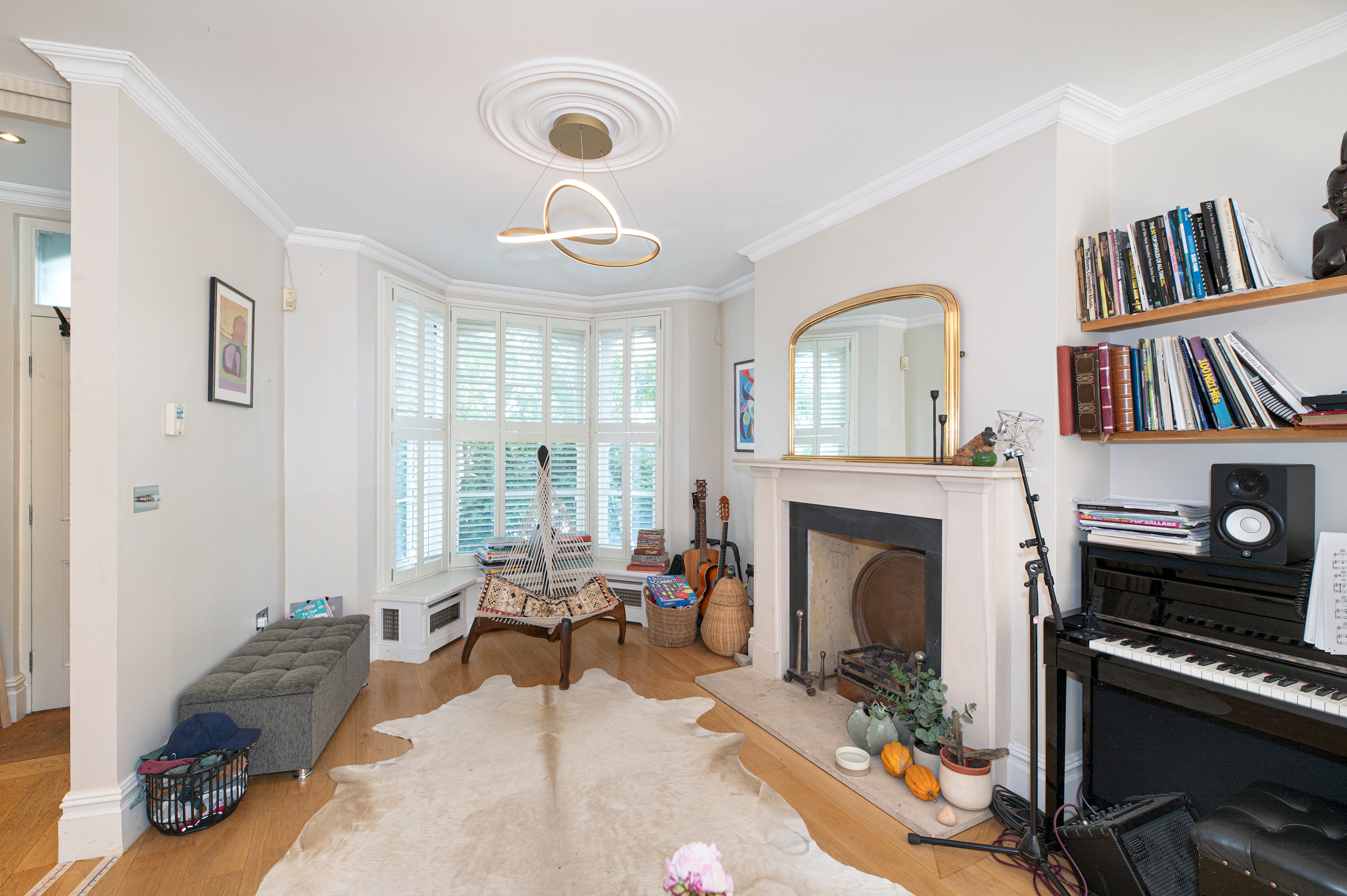 Stylish Stockwell House with Garden & Comfort  - Pass the Keys in 123 Lansdowne Way, SW8 2NP - Property image 2 - VivreStays