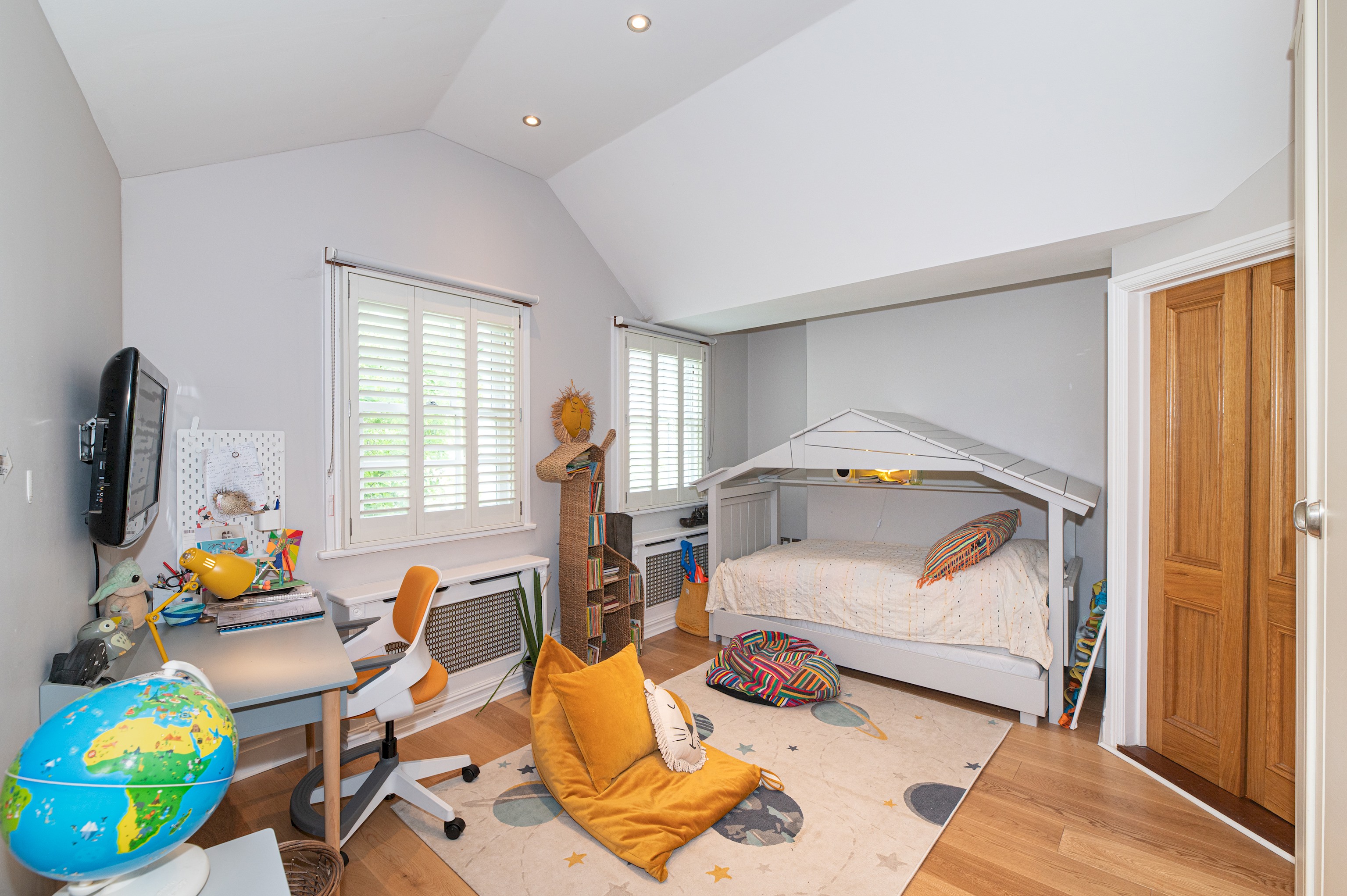 Stylish Stockwell House with Garden & Comfort  - Pass the Keys in 123 Lansdowne Way, SW8 2NP - Property image 15 - VivreStays