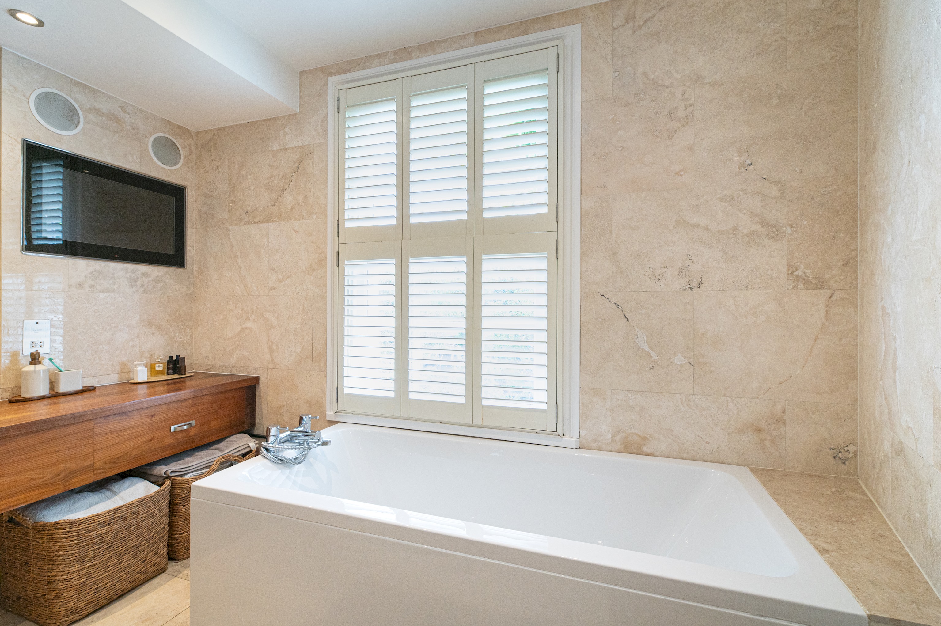 Stylish Stockwell House with Garden & Comfort  - Pass the Keys in 123 Lansdowne Way, SW8 2NP - Property image 47 - VivreStays