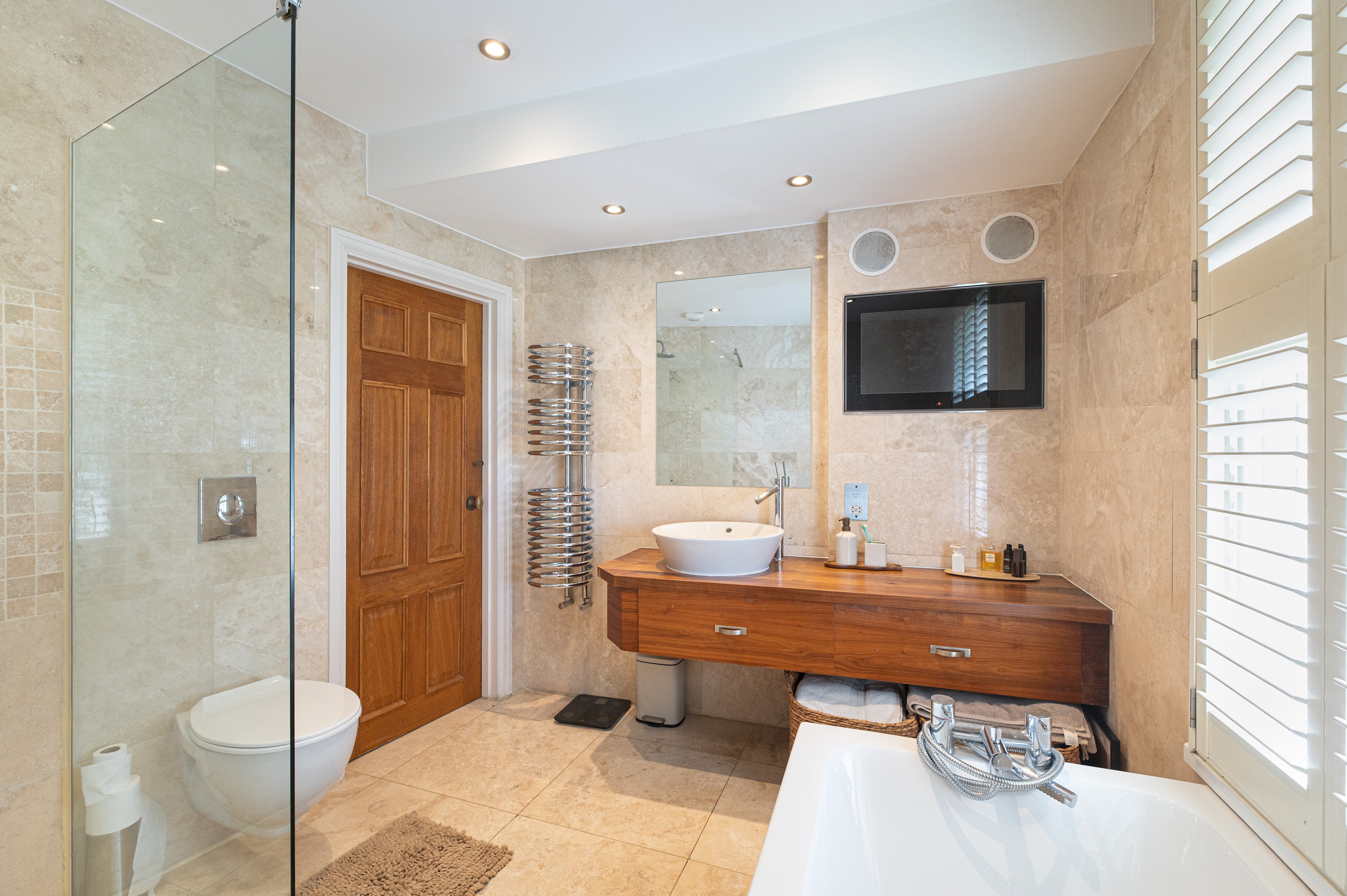 Stylish Stockwell House with Garden & Comfort  - Pass the Keys in 123 Lansdowne Way, SW8 2NP - Property image 50 - VivreStays