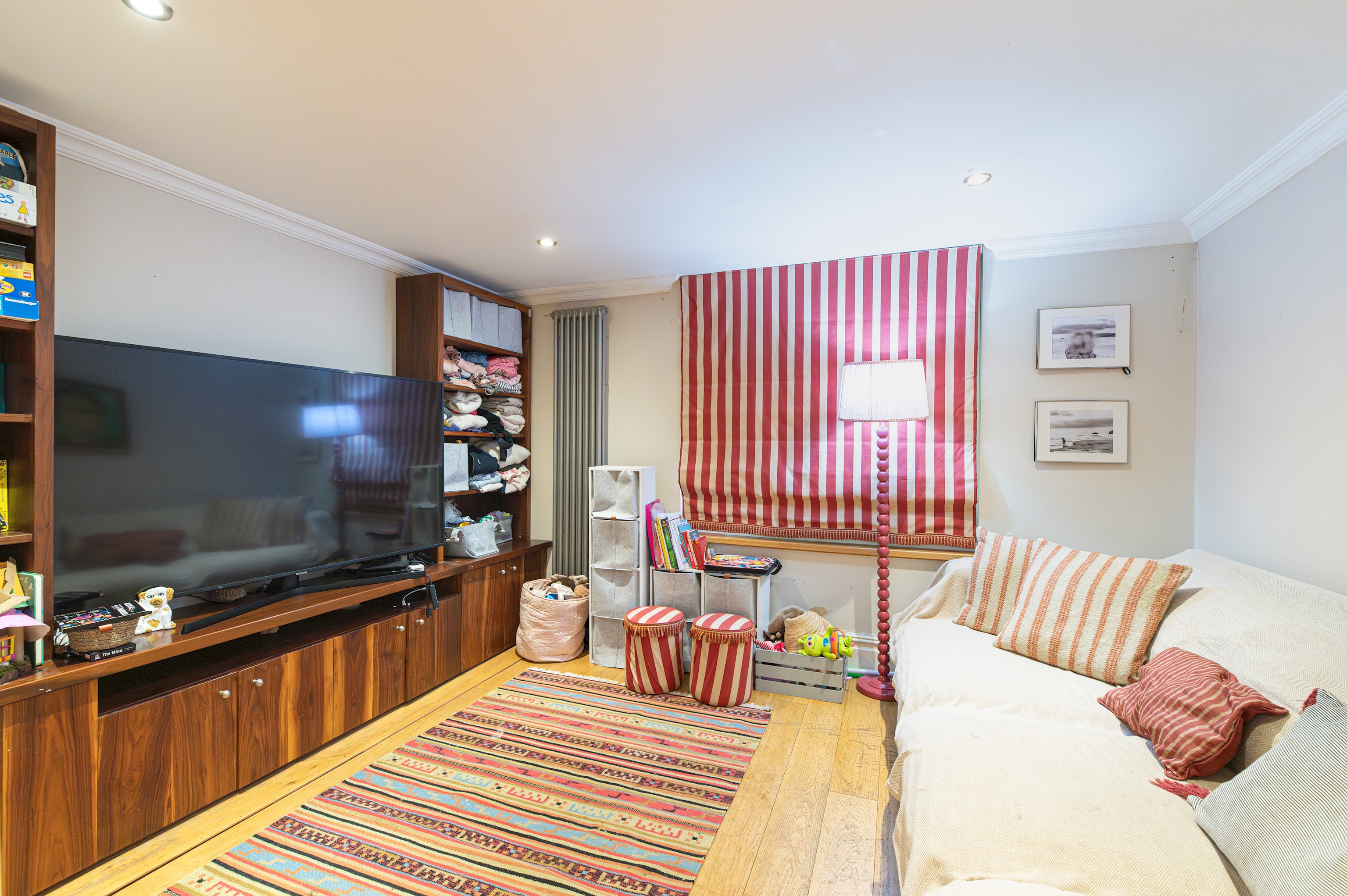 Stylish Stockwell House with Garden & Comfort  - Pass the Keys in 123 Lansdowne Way, SW8 2NP - Property image 74 - VivreStays