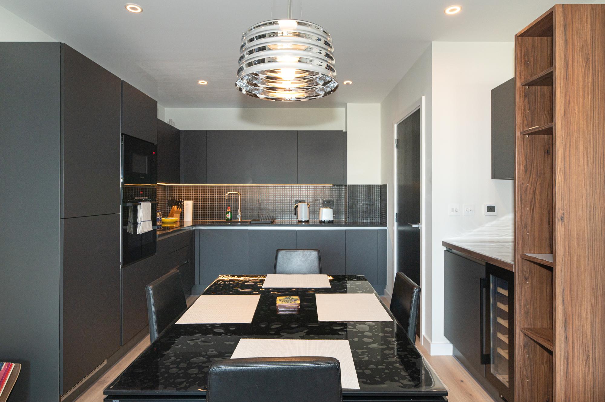 Bright & Stylish 2-Bed flat with Balcony in Ealing - Pass the Keys in 109 Sarsen House, Middle Road W7 3FS - Property image 10 - VivreStays