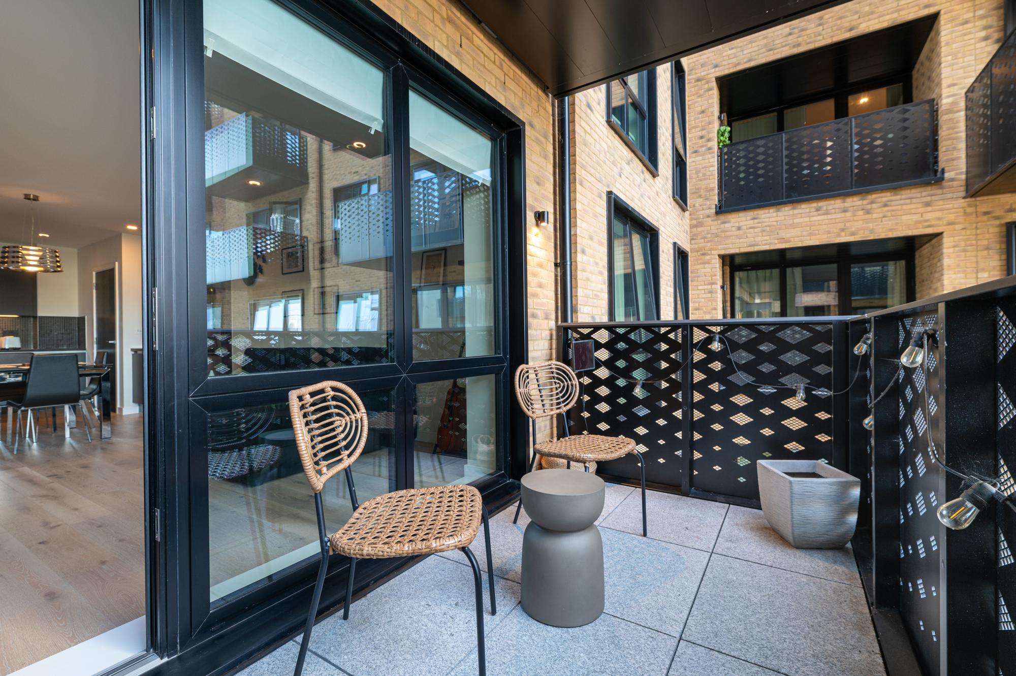 Bright & Stylish 2-Bed flat with Balcony in Ealing - Pass the Keys in 109 Sarsen House, Middle Road W7 3FS - Property image 36 - VivreStays