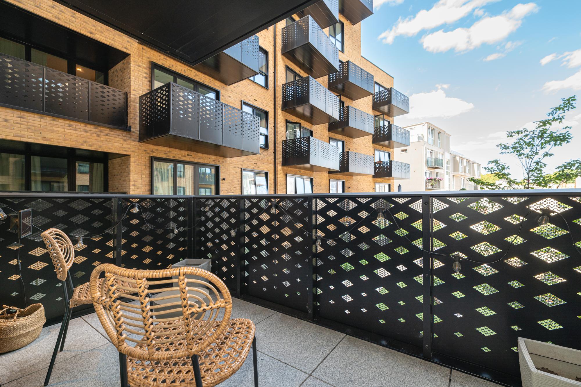 Bright & Stylish 2-Bed flat with Balcony in Ealing - Pass the Keys in 109 Sarsen House, Middle Road W7 3FS - Property image 37 - VivreStays