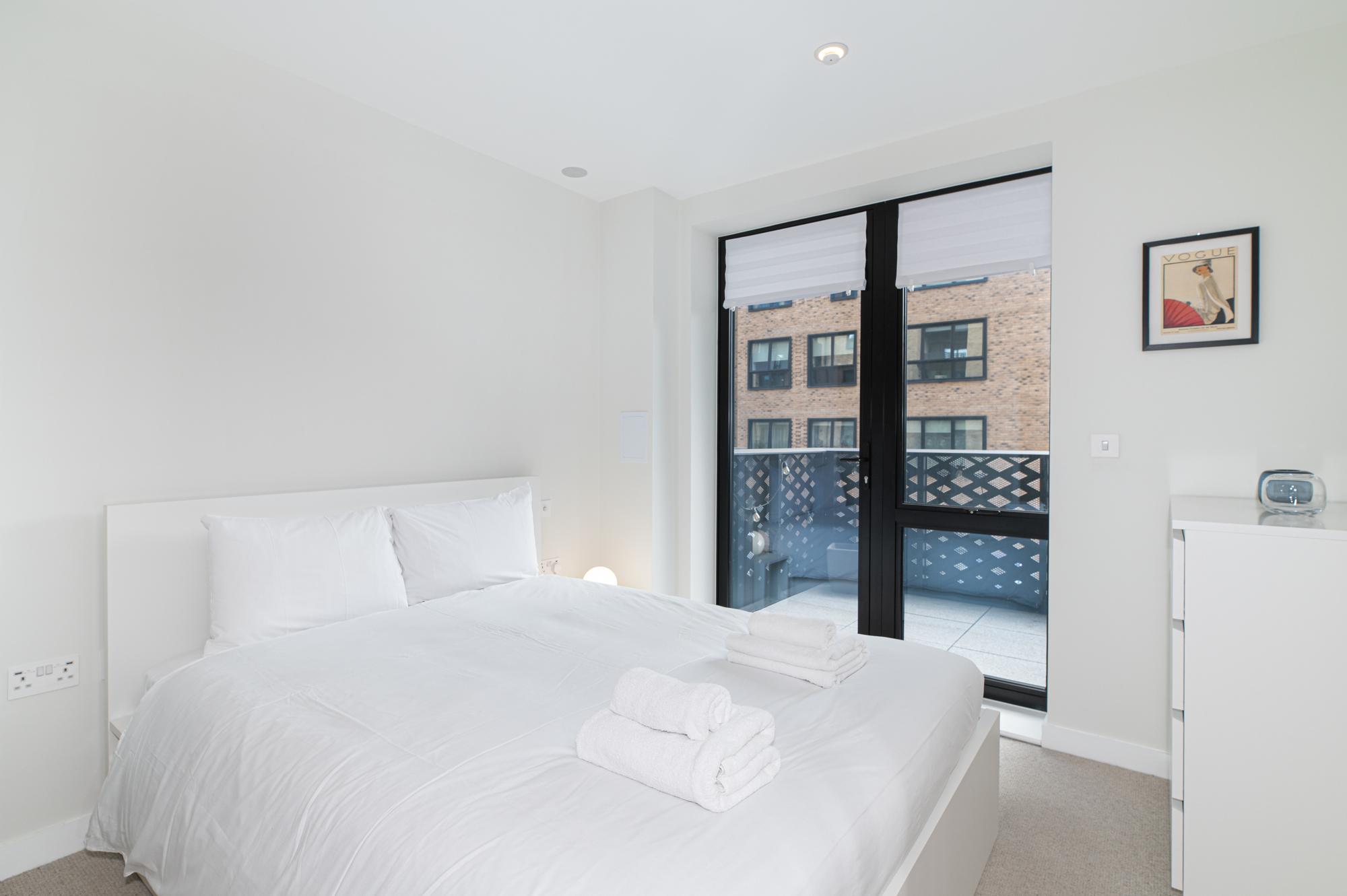 Bright & Stylish 2-Bed flat with Balcony in Ealing - Pass the Keys in 109 Sarsen House, Middle Road W7 3FS - Property image 20 - VivreStays