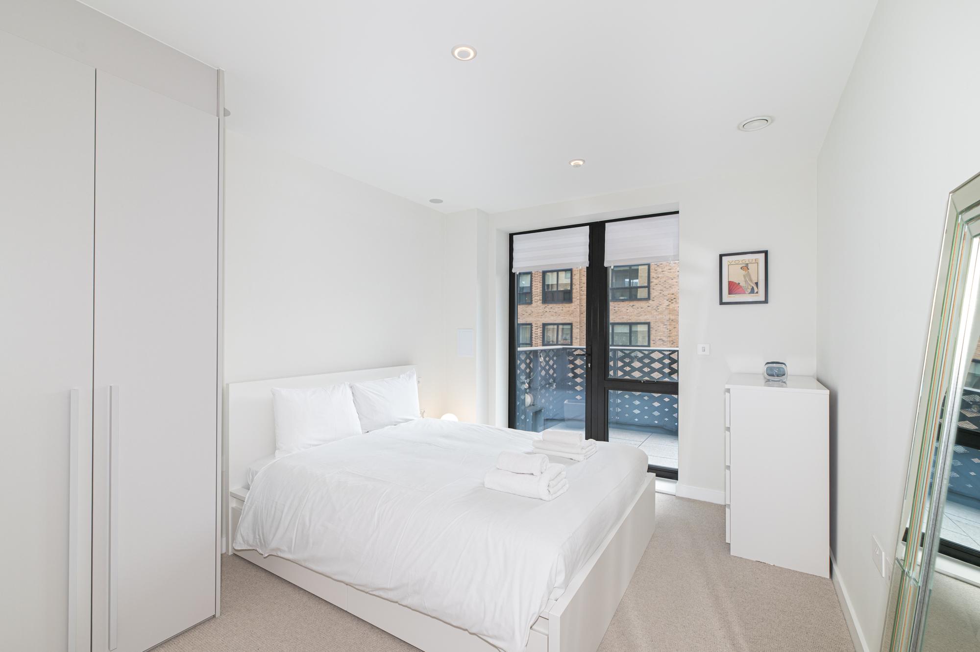Bright & Stylish 2-Bed flat with Balcony in Ealing - Pass the Keys in 109 Sarsen House, Middle Road W7 3FS - Property image 3 - VivreStays