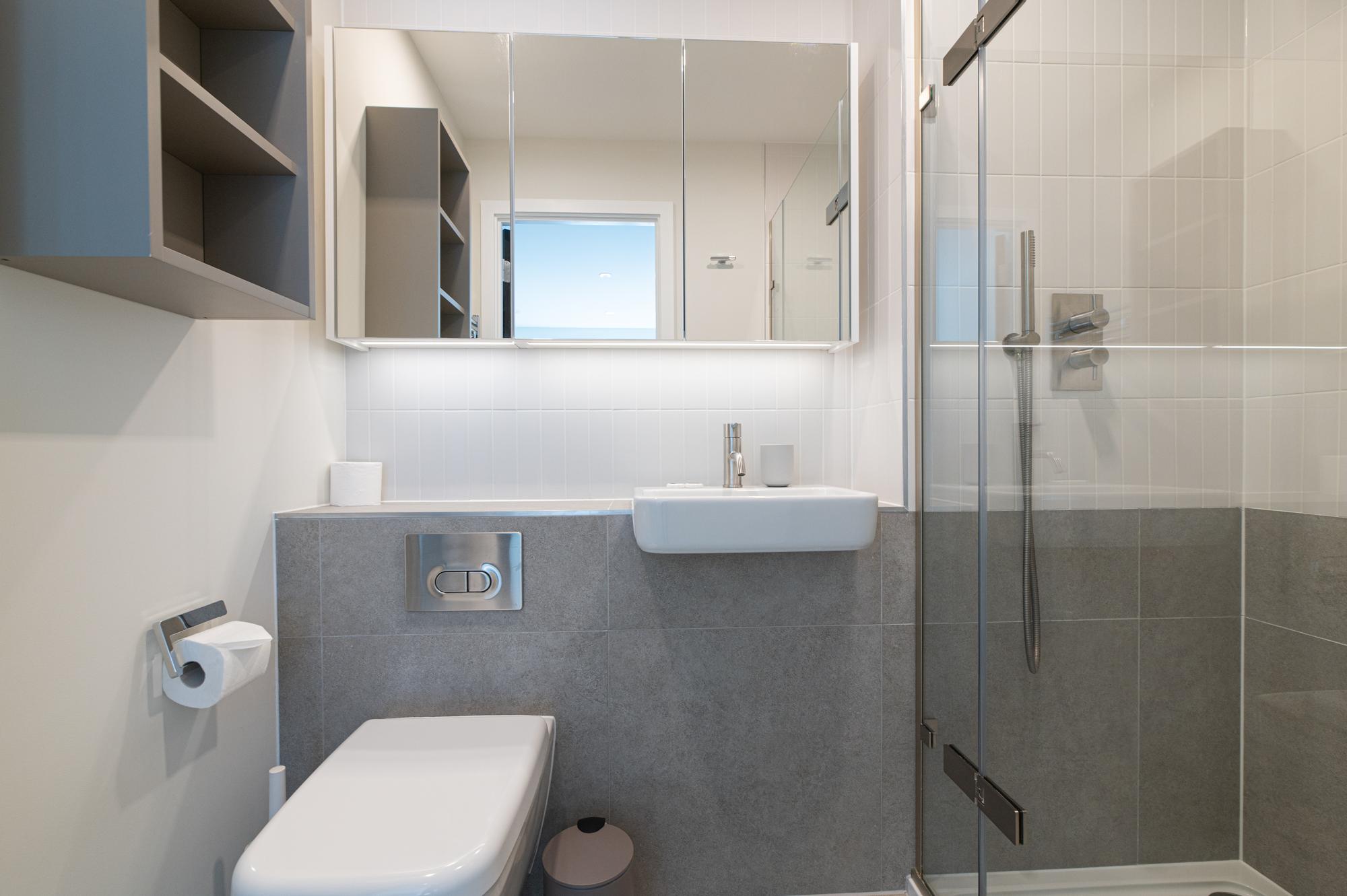 Bright & Stylish 2-Bed flat with Balcony in Ealing - Pass the Keys in 109 Sarsen House, Middle Road W7 3FS - Property image 29 - VivreStays