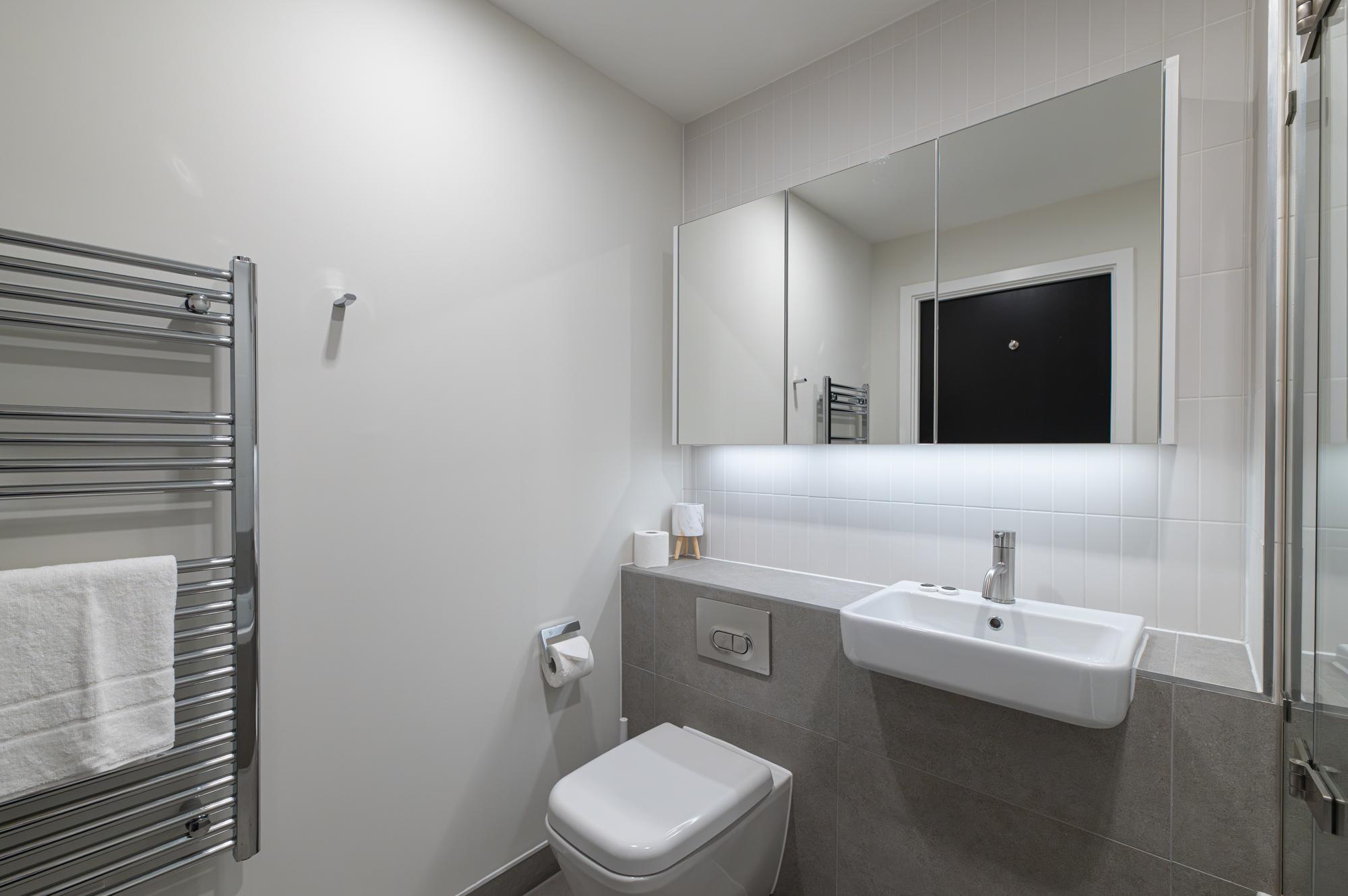 Bright & Stylish 2-Bed flat with Balcony in Ealing - Pass the Keys in 109 Sarsen House, Middle Road W7 3FS - Property image 28 - VivreStays