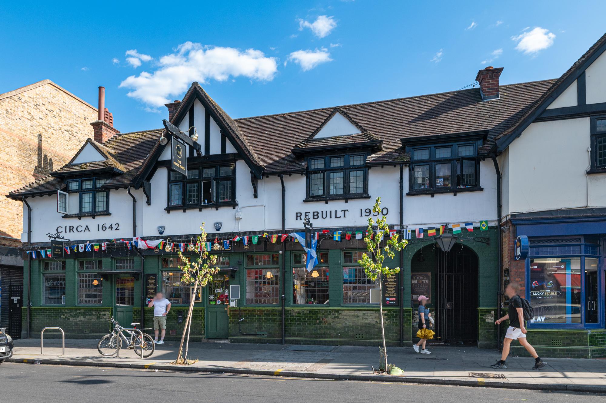 Bright & Stylish 2-Bed flat with Balcony in Ealing - Pass the Keys in 109 Sarsen House, Middle Road W7 3FS - Property image 42 - VivreStays