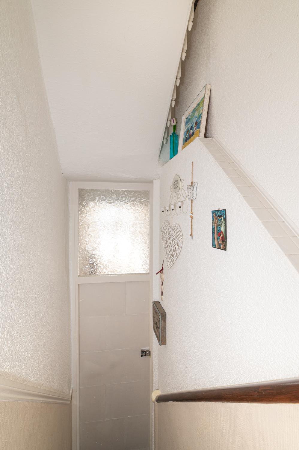 View Charming Victorian House, Selhurst Park, London - Pass the Keys in 165 Selhurst Rd SE25 6LG Charming Victorian House, Selhurst Park, London - Pass the Keys in 165 Selhurst Rd SE25 6LG - Property image 13 - VivreStays