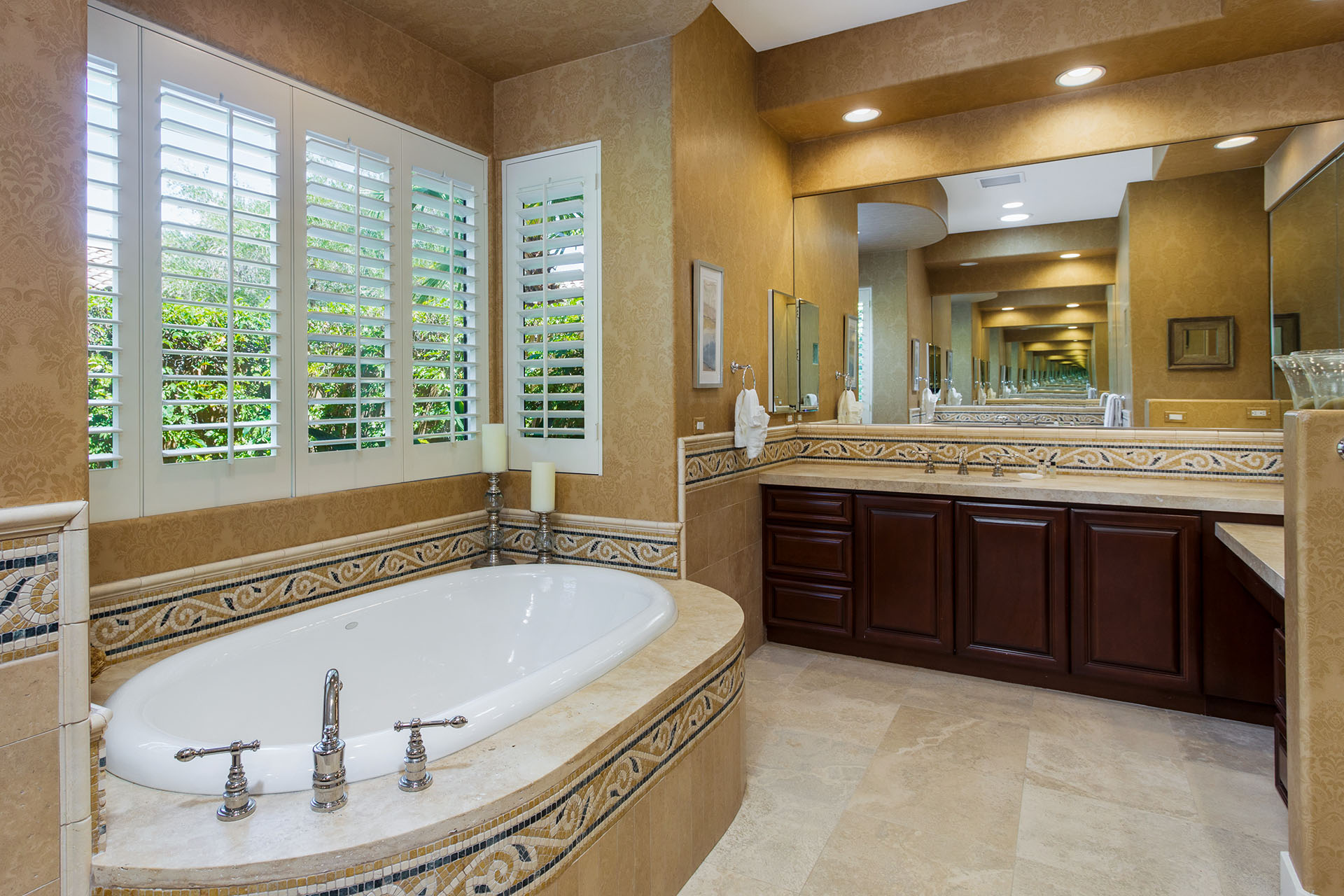 Greg Norman Estate 4BR PGA West Villa, 12th Fairway #066363 | Photo 28