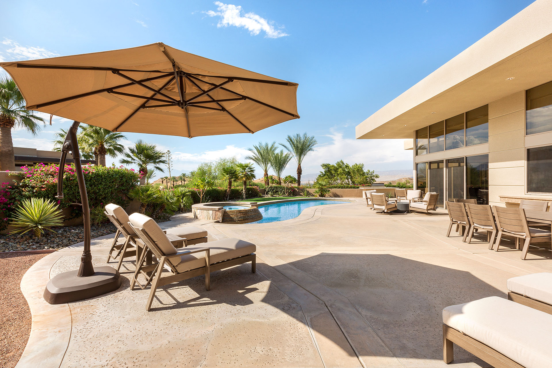 Alta Vista Modern Luxury and Sweeping Views | Photo 4