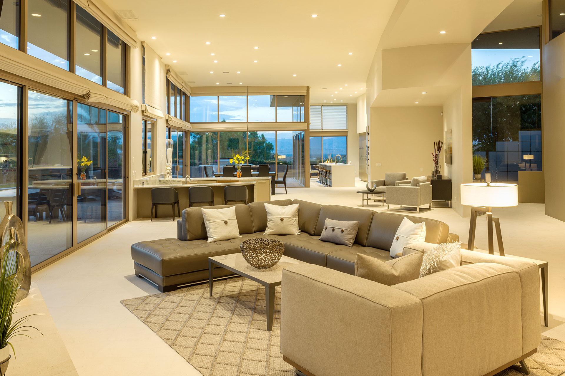 Alta Vista Modern Luxury and Sweeping Views | Photo 16