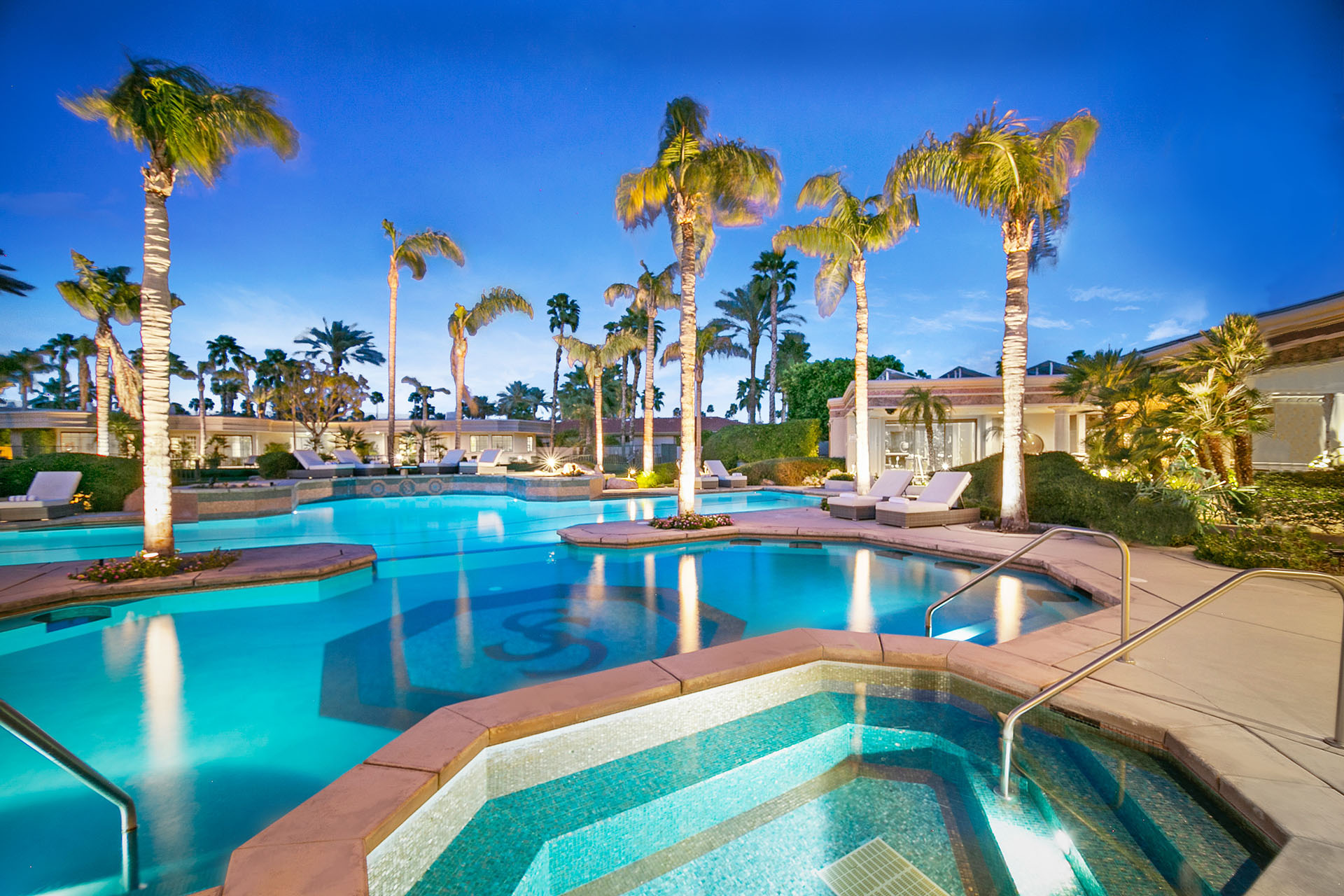 Delgado Estate Incredible 15 BR, 30,000' Estate on 2 Acres | Photo 10