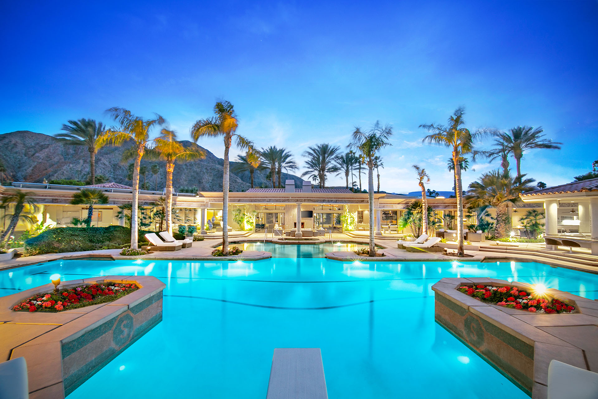 Delgado Estate Incredible 15 BR, 30,000' Estate on 2 Acres | Photo 11