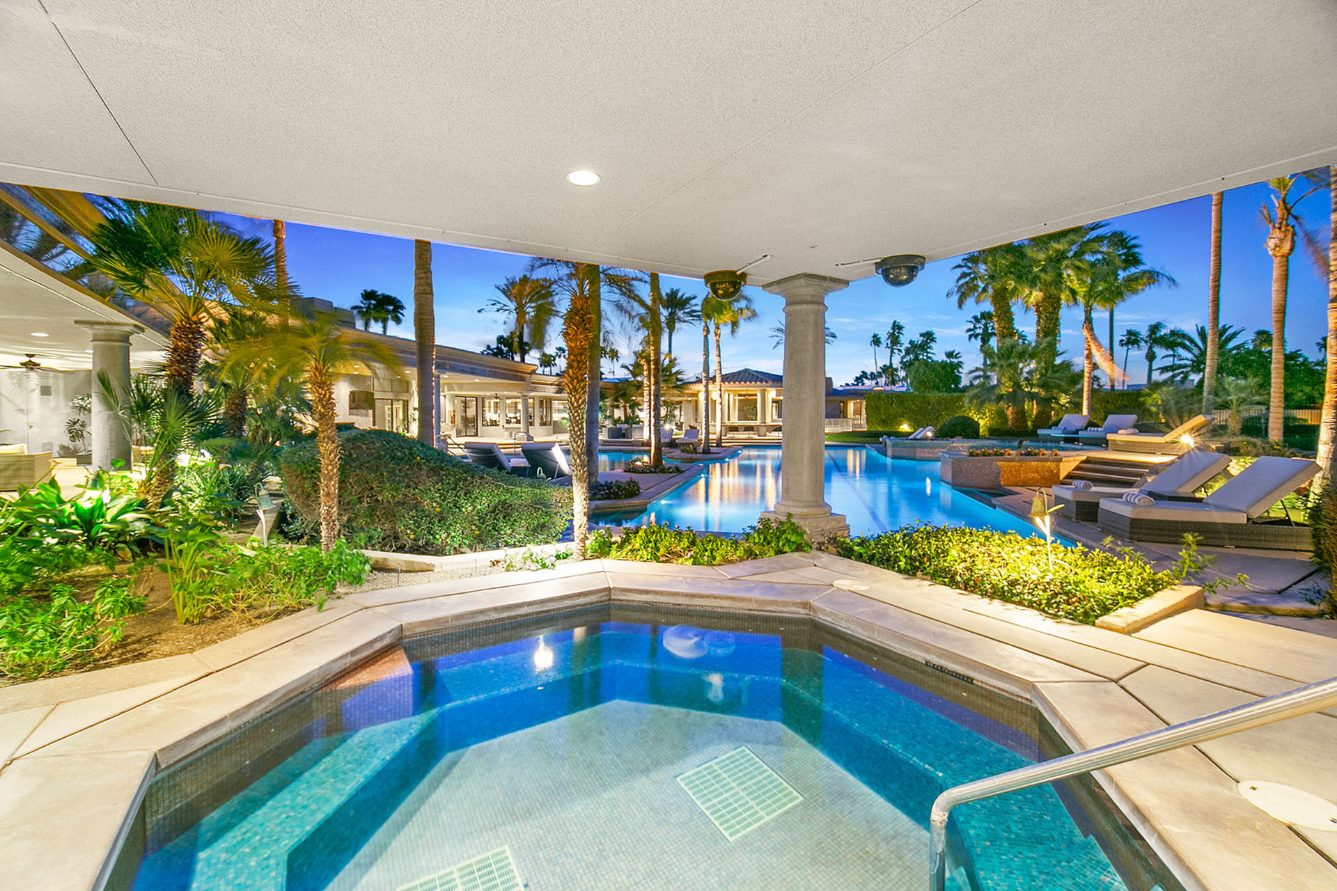 Delgado Estate Incredible 15 BR, 30,000' Estate on 2 Acres | Photo 33