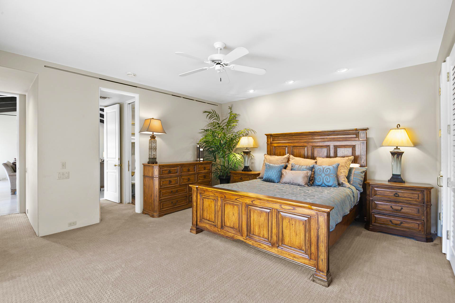 Delgado Estate Incredible 15 BR, 30,000' Estate on 2 Acres | Photo 53