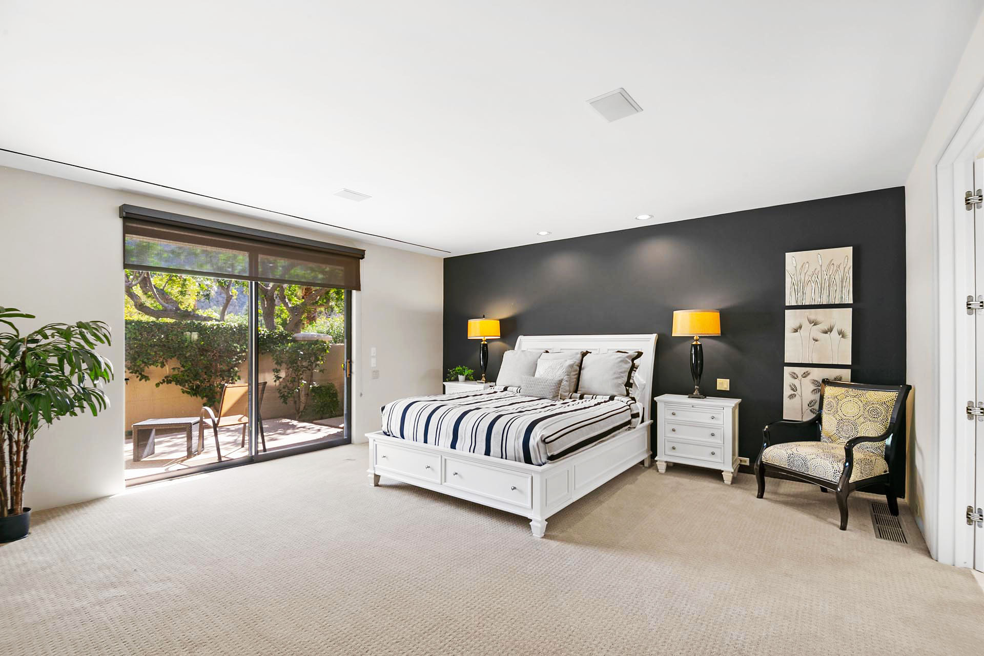 Delgado Estate Incredible 15 BR, 30,000' Estate on 2 Acres | Photo 34