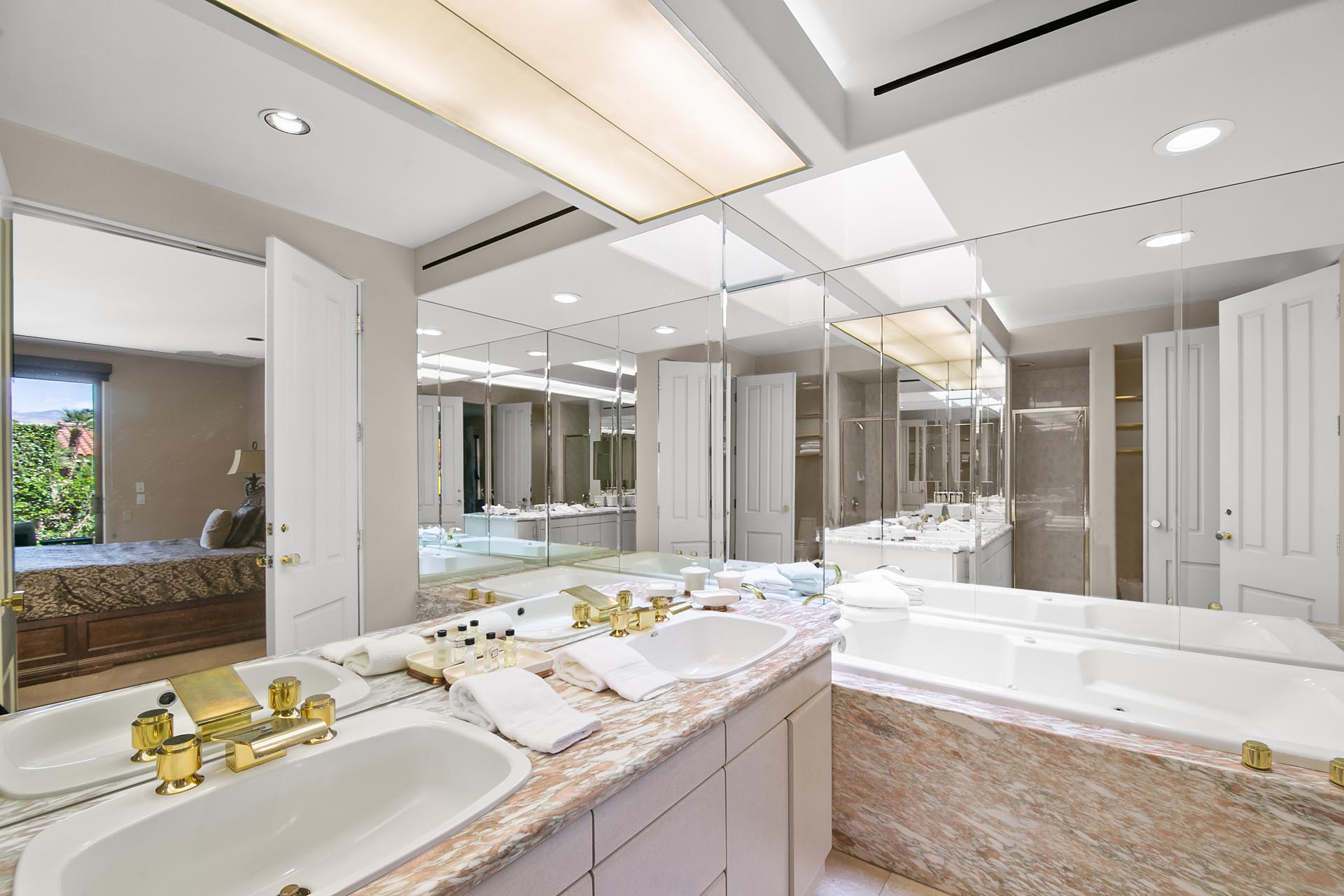 Delgado Estate Incredible 15 BR, 30,000' Estate on 2 Acres | Photo 44