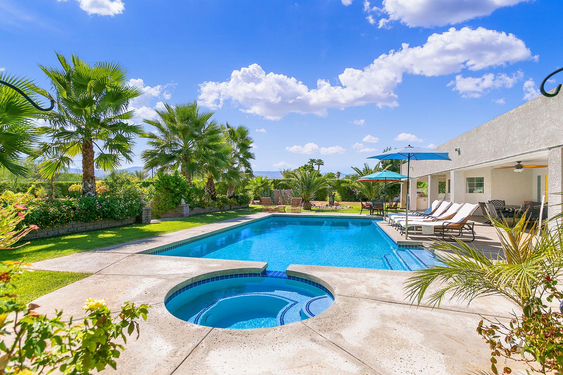 Palm View Ranch 1 Acre Mini Resort w/ Pool & Volleyball! | Photo 6