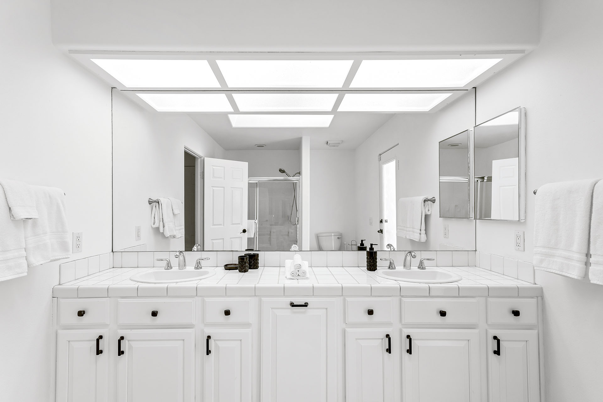 Palm View Ranch 1 Acre Mini Resort w/ Pool & Volleyball! | Photo 28