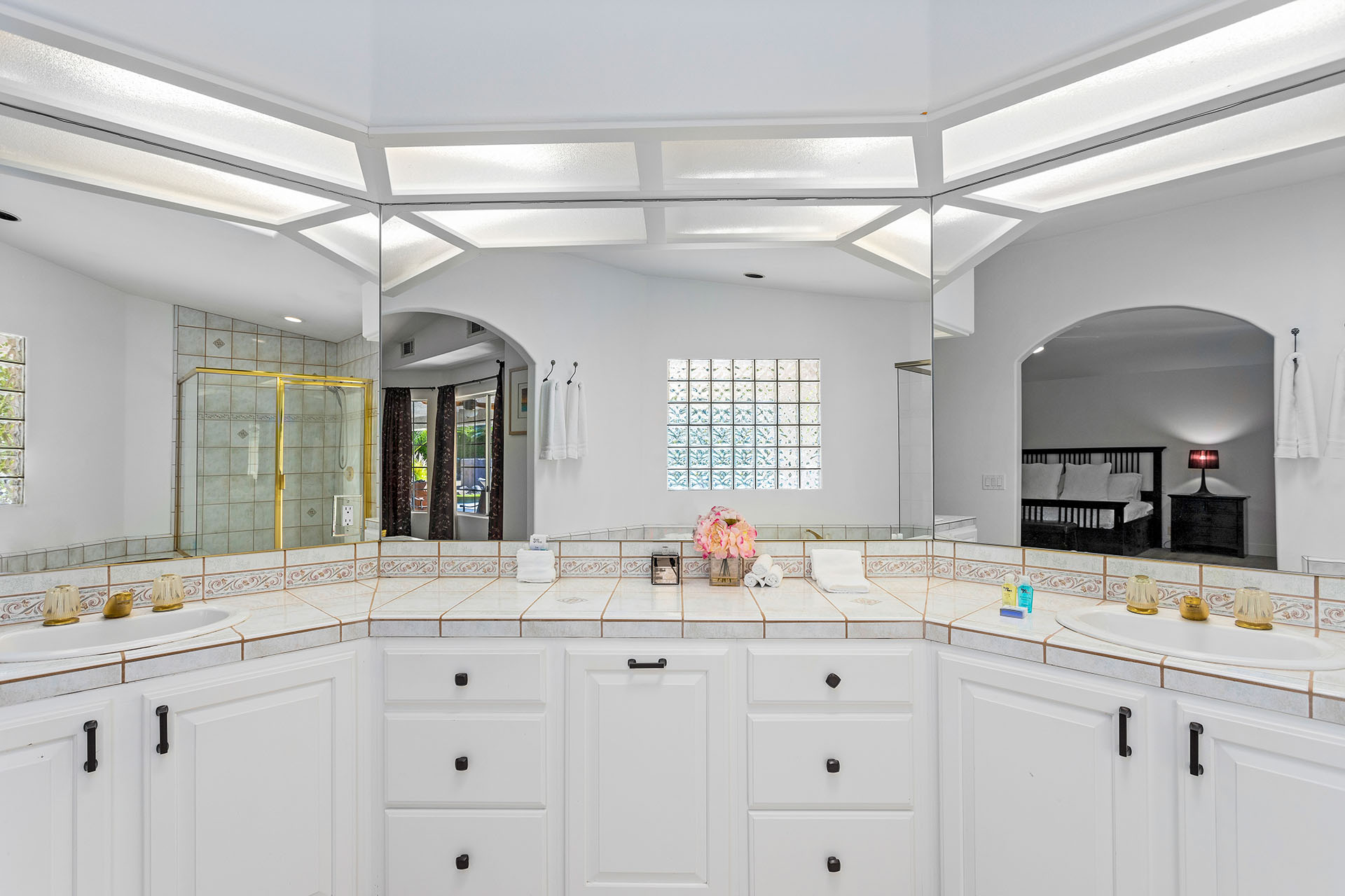 Palm View Ranch 1 Acre Mini Resort w/ Pool & Volleyball! | Photo 24